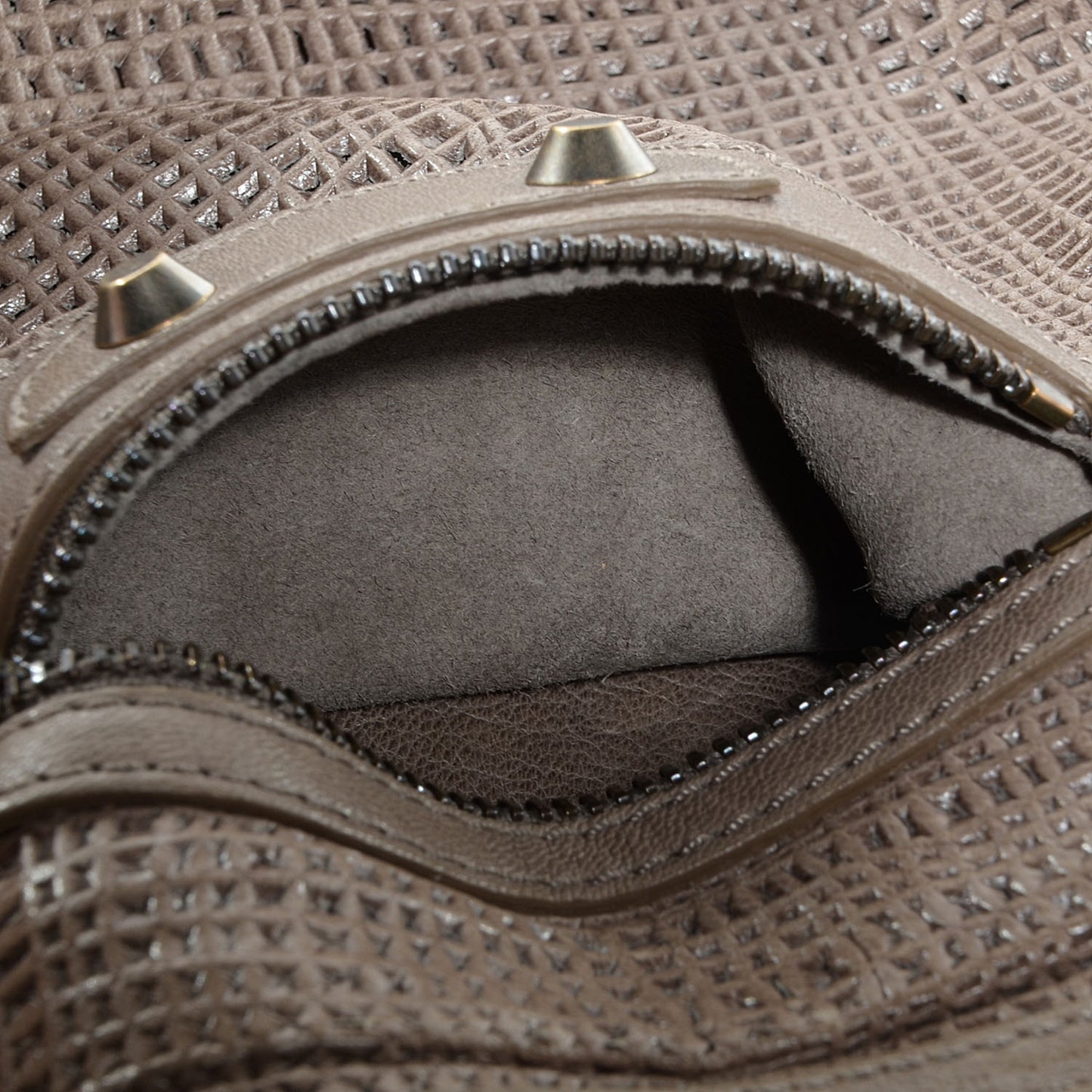 Natte Papier Clutch Greige
