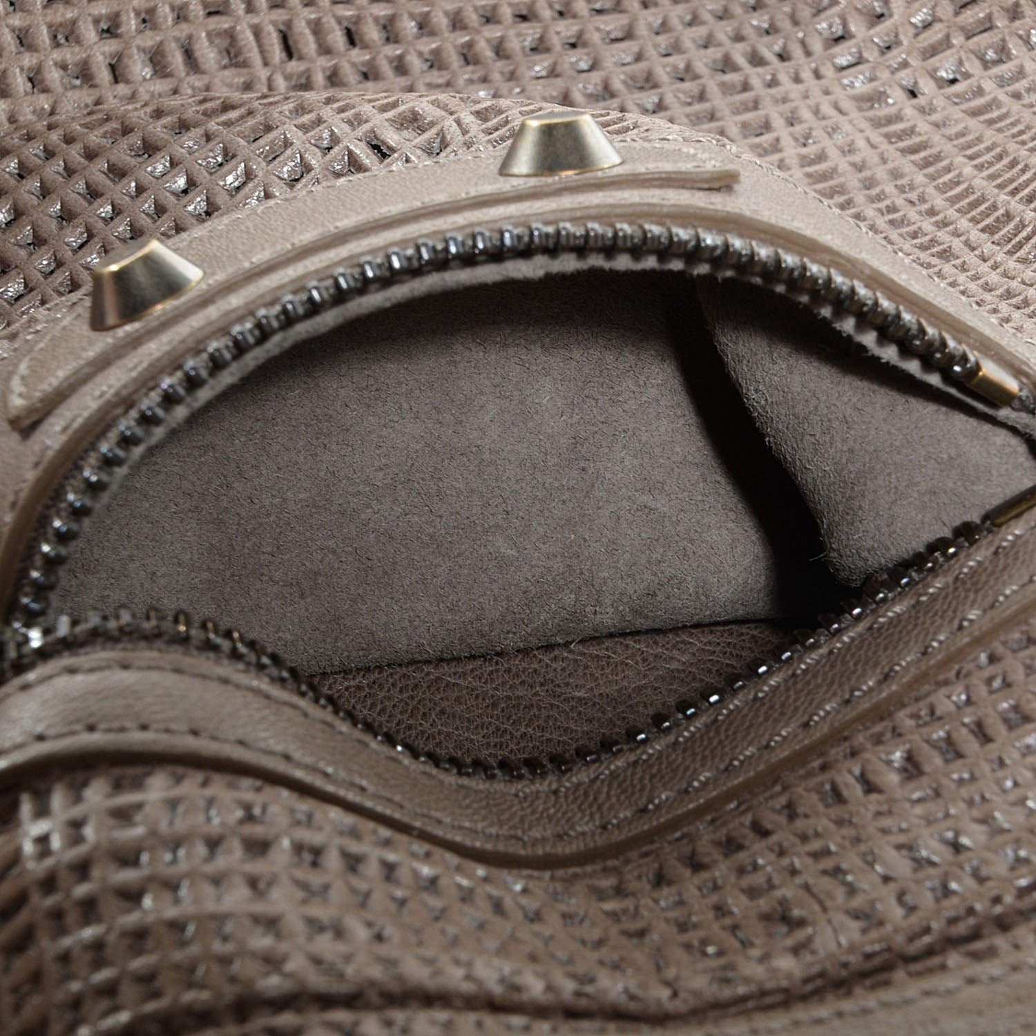 Balenciaga Natte Papier Clutch Greige 9 of 9