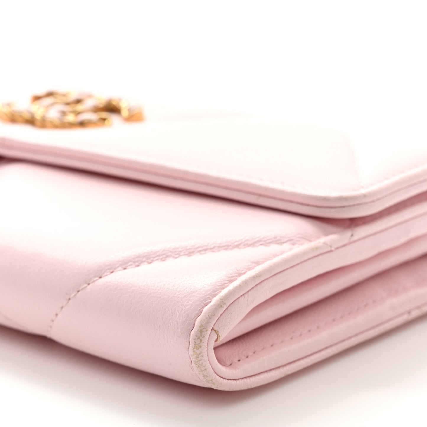 Lambskin Quilted Chanel 19 Flap Wallet Light Pink