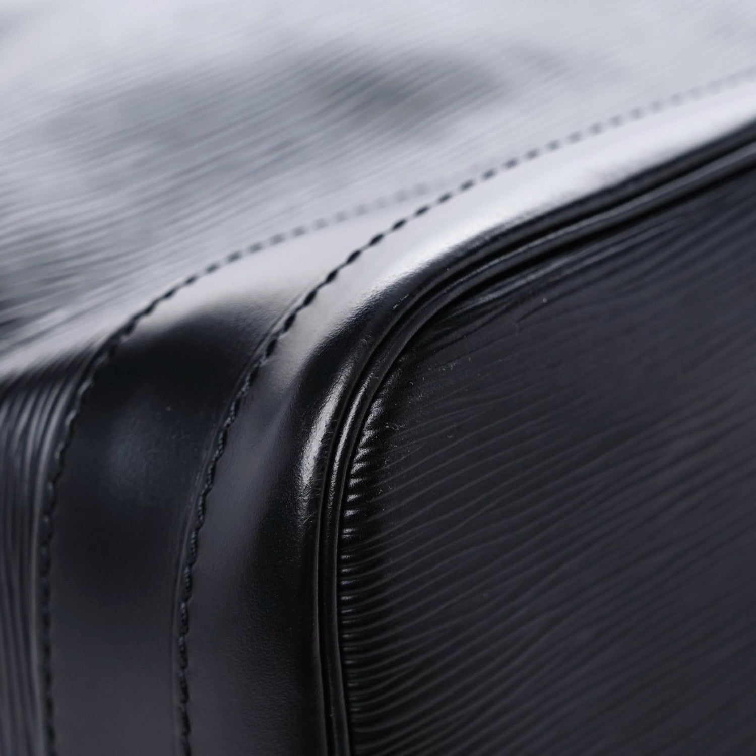 Louis Vuitton Epi Noe Black 10 of 18