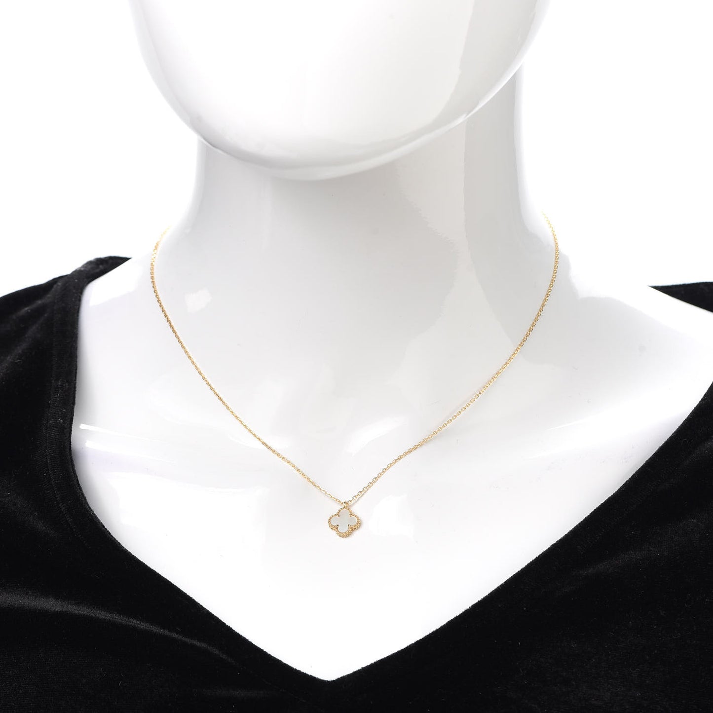 18K Yellow Gold Mother of Pearl Sweet Alhambra Pendant Necklace