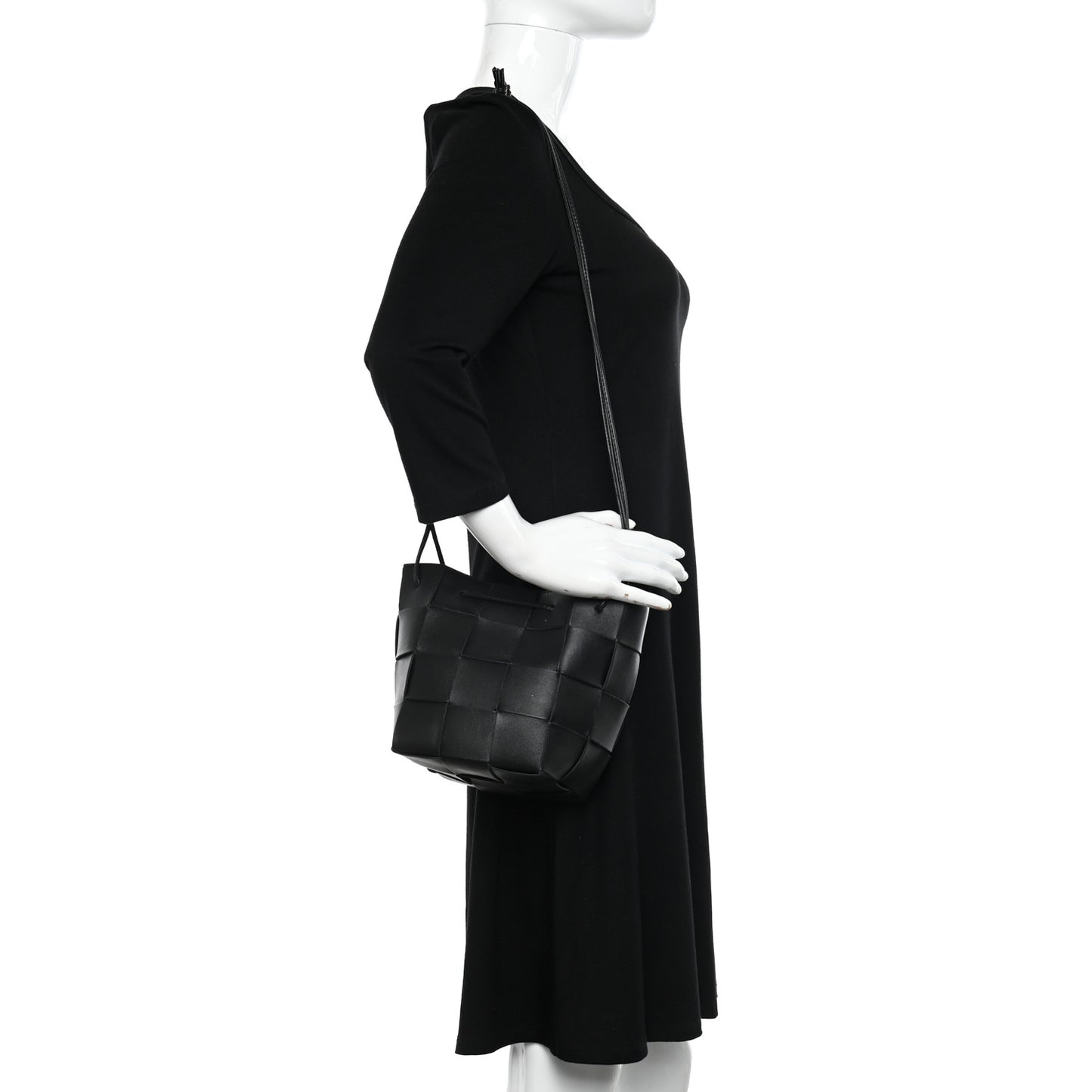 Nappa Maxi Intrecciato Small Cassette Bucket Bag Black