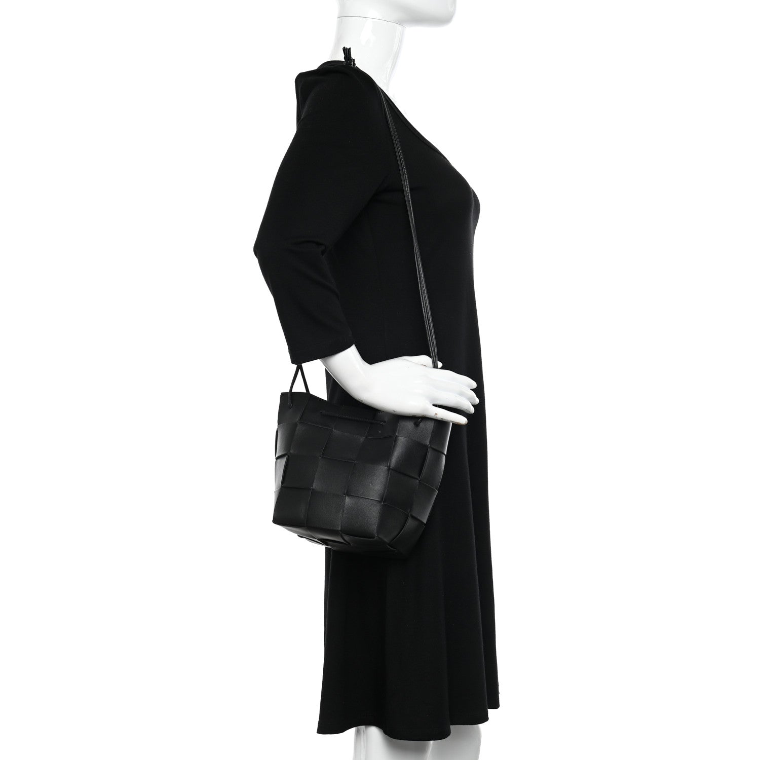 Bottega Veneta Nappa Maxi Intrecciato Small Cassette Bucket Bag Black 2 of 9