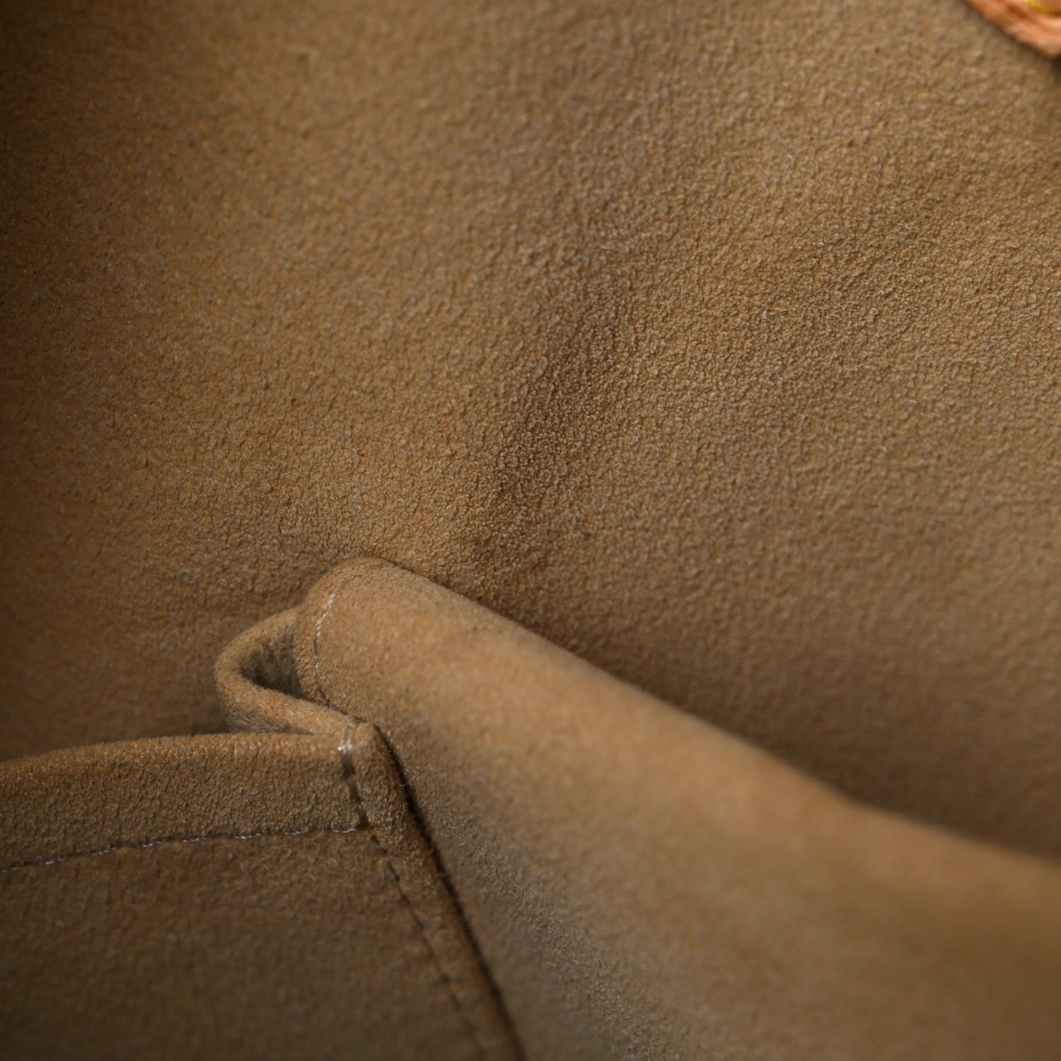 Louis Vuitton Monogram Galliera GM 20 of 36