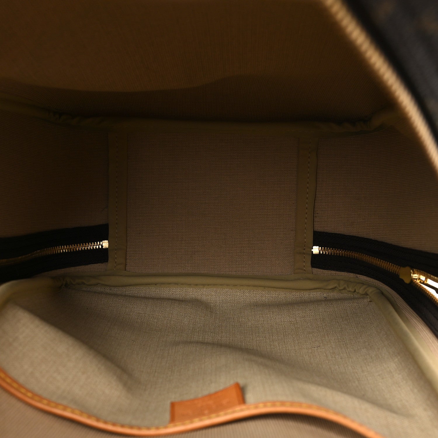 Louis Vuitton Monogram Excursion Shoe Bag 5 of 9