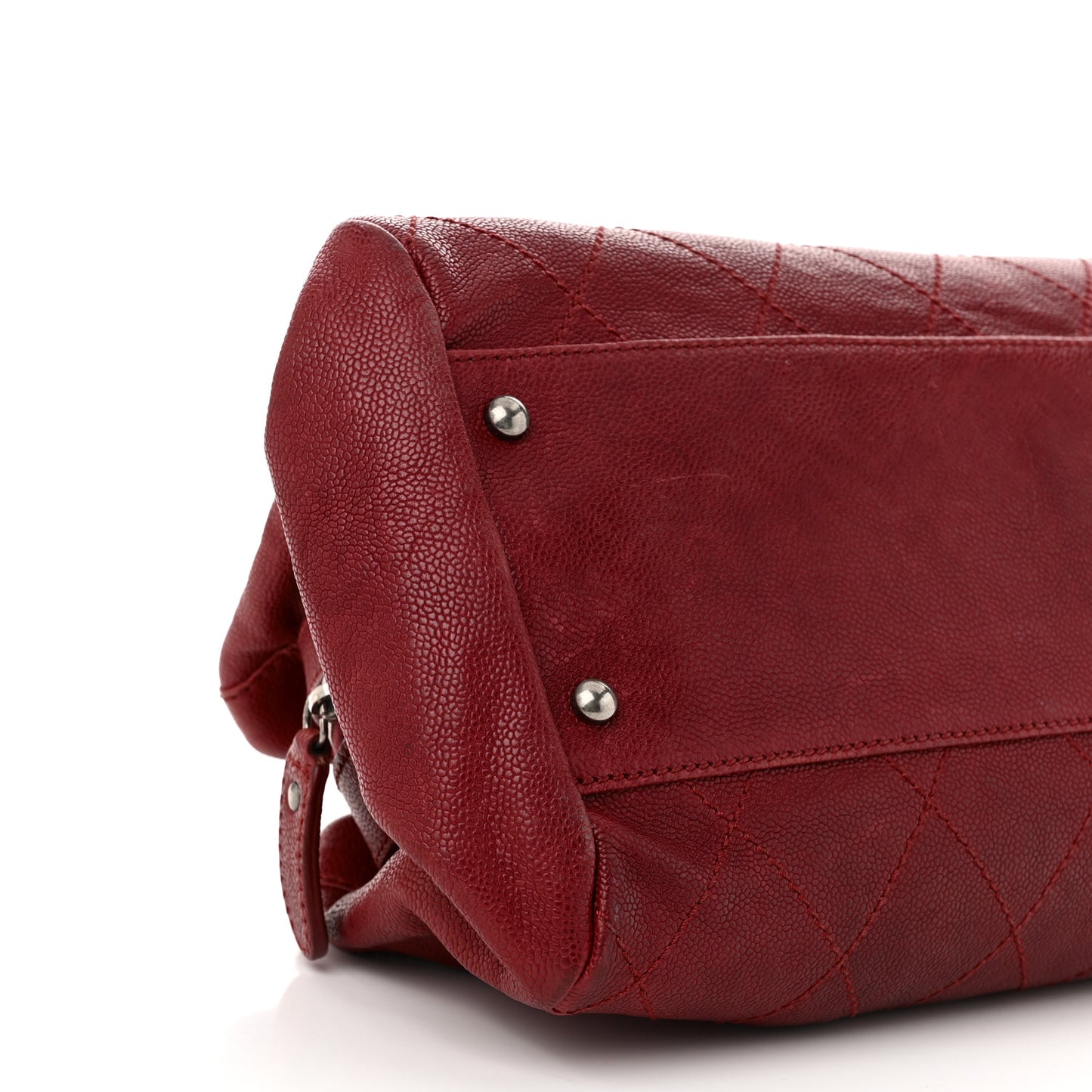 Caviar Small Outdoor Ligne Doctor Bag Red