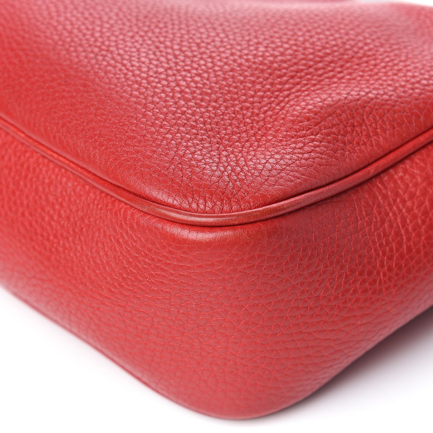 Pebbled Calfskin Small Soho Disco Bag Tabasco Red