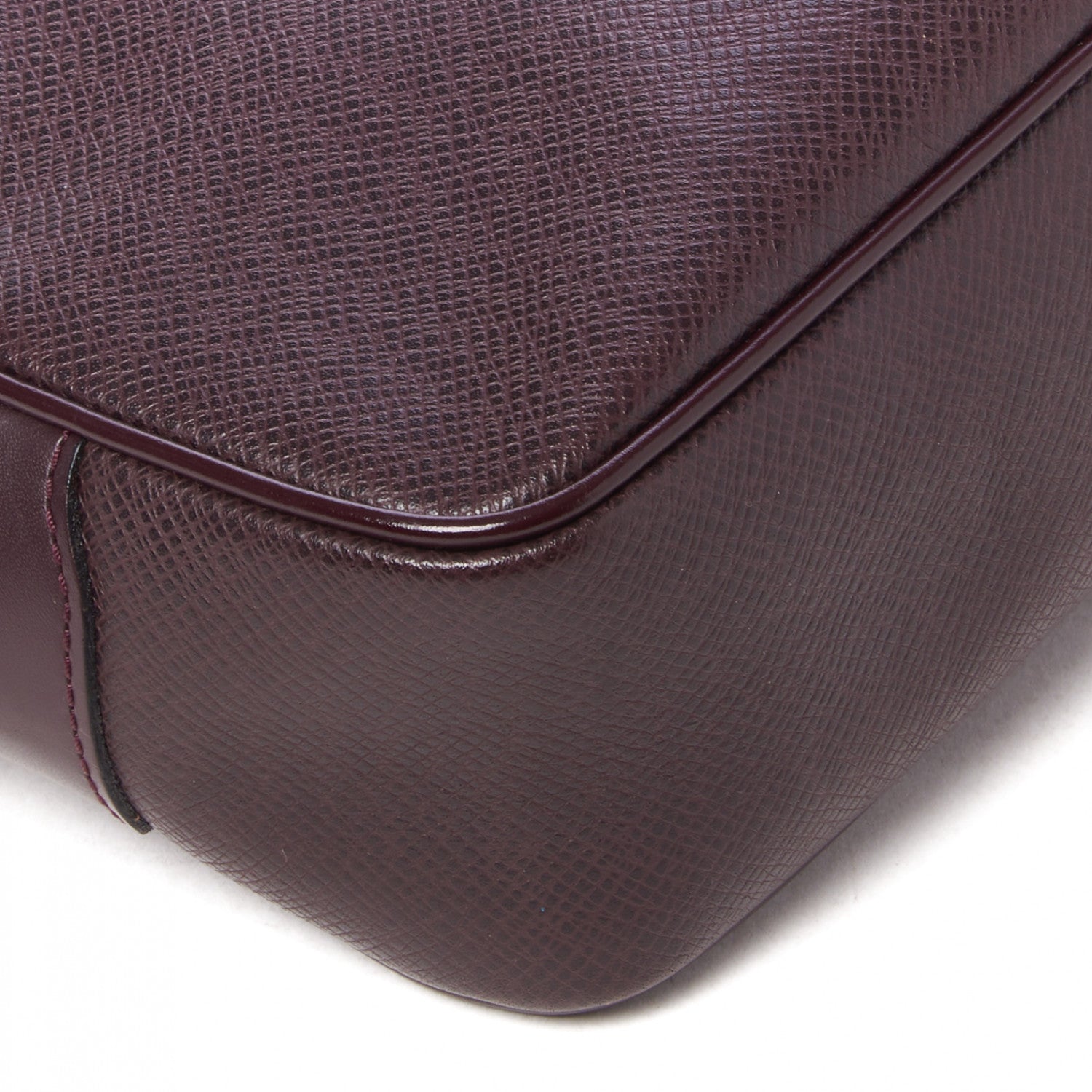 Louis Vuitton Taiga Kaluga Toiletry Pouch Acajou 5 of 7