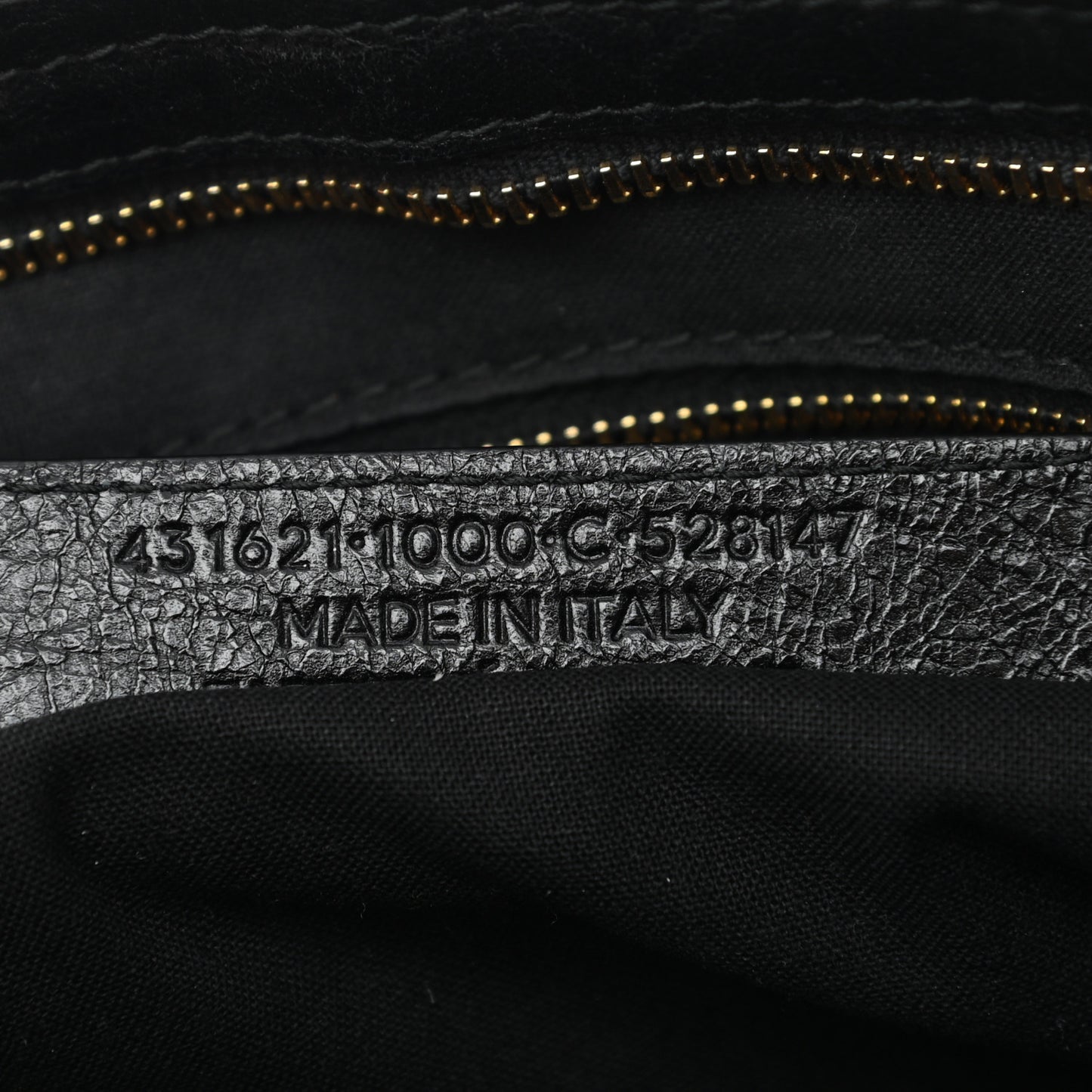 Agneau Classic Gold Hardware S City Black