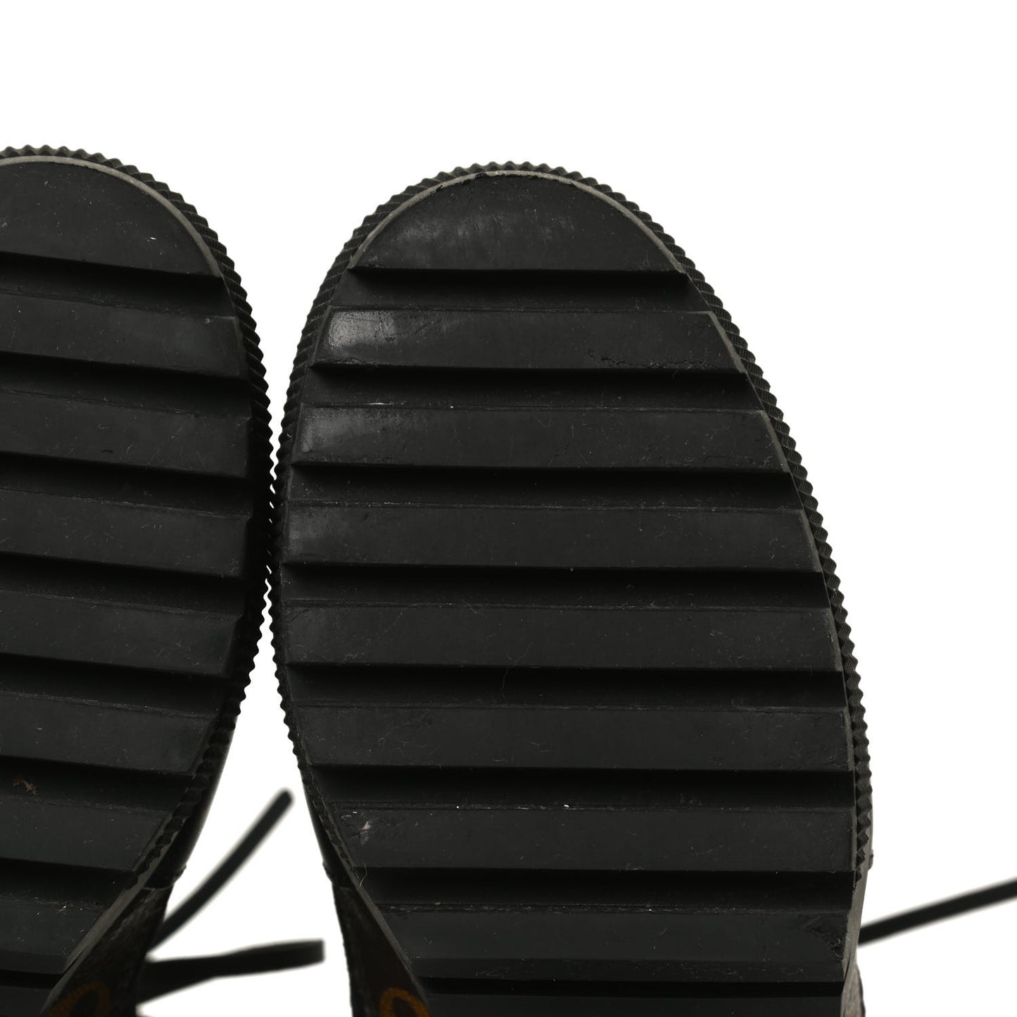 Suede Calfskin Monogram Laureate Platform Desert Boots 39 Black