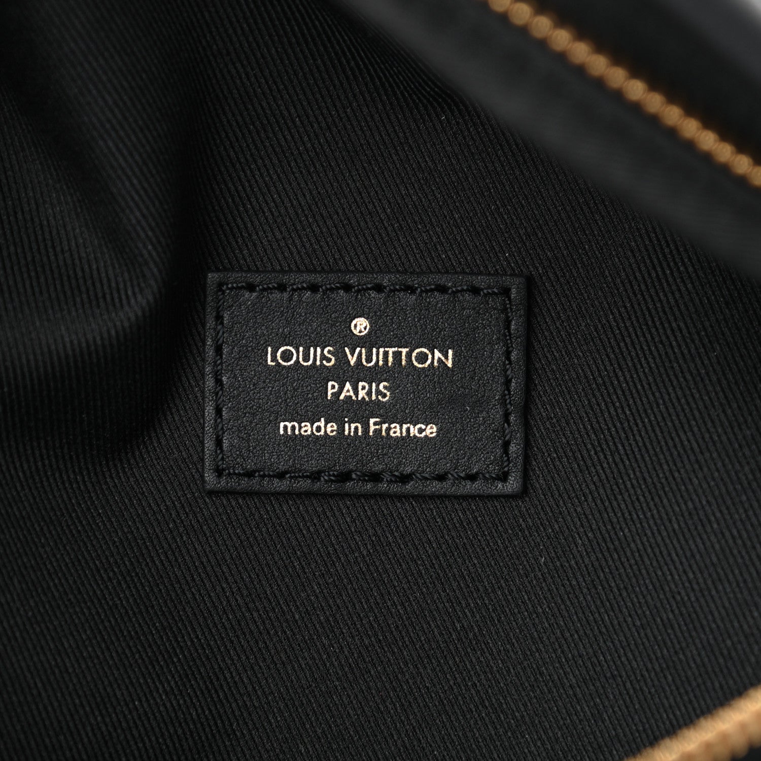 Louis Vuitton Calfskin Quilted New Wave Bumbag Black 6 of 11