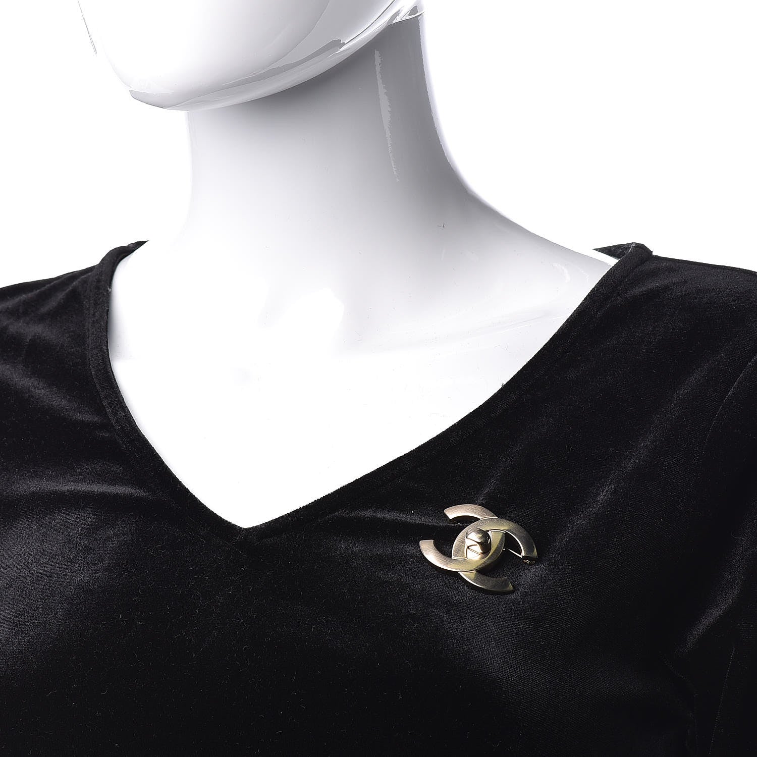 Chanel CC Turnlock Brooch Gold 2 of 6