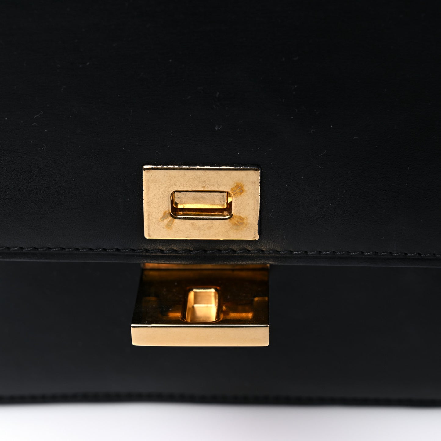 Smooth Calfskin Large Case Chain Flap Black