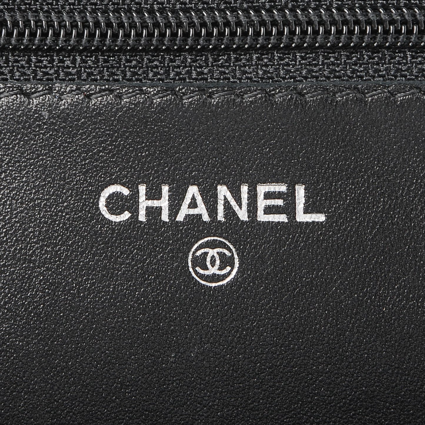 Lambskin Quilted Wallet On Chain WOC Black