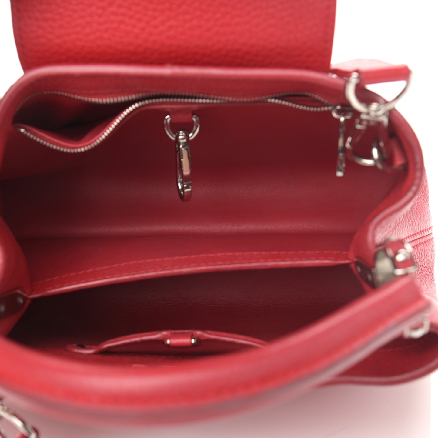 Taurillon Capucines BB Scarlet Red