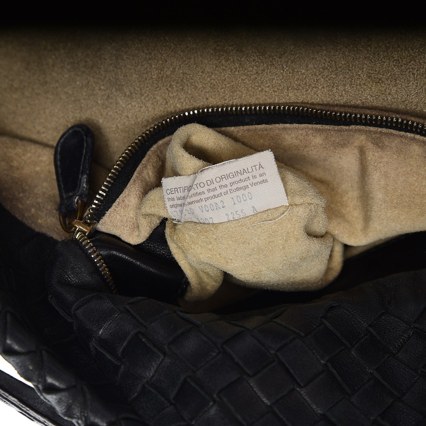 Nappa Intrecciato Medium Garda Bag Black
