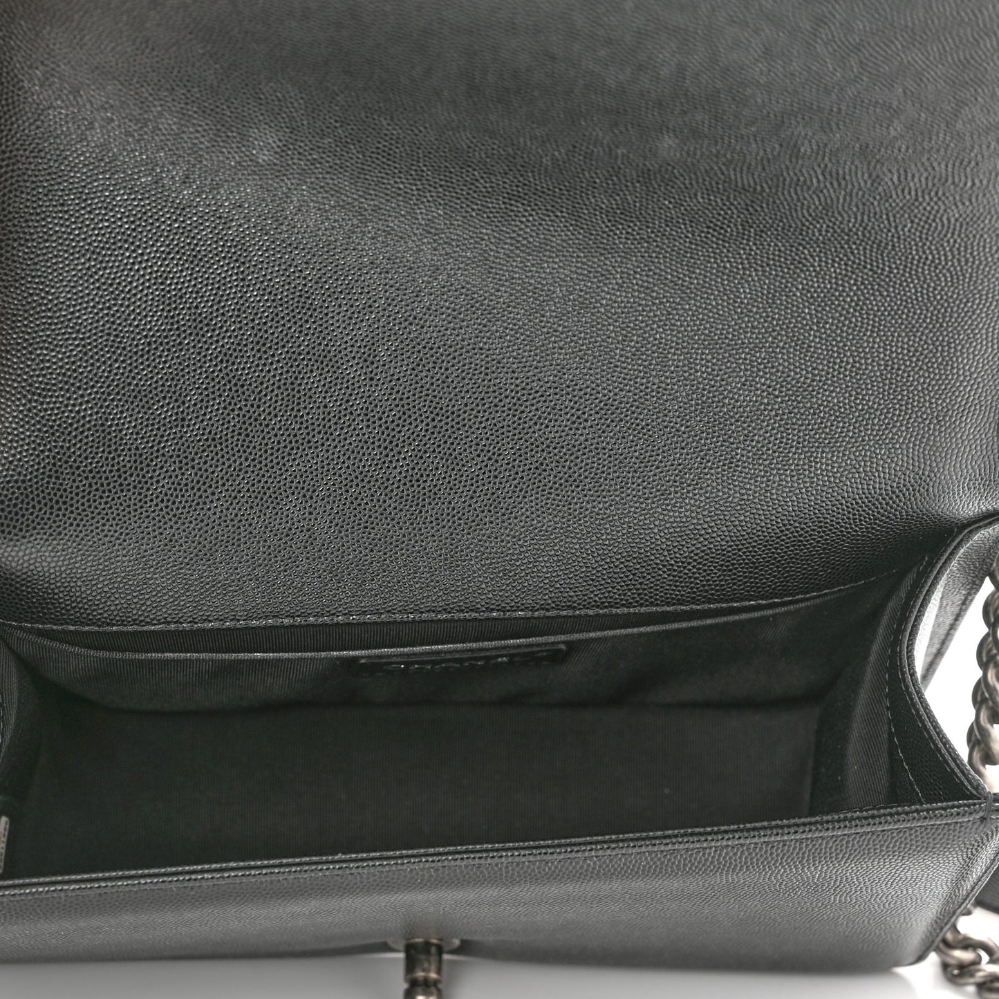 Caviar Quilted Medium Boy Flap Black