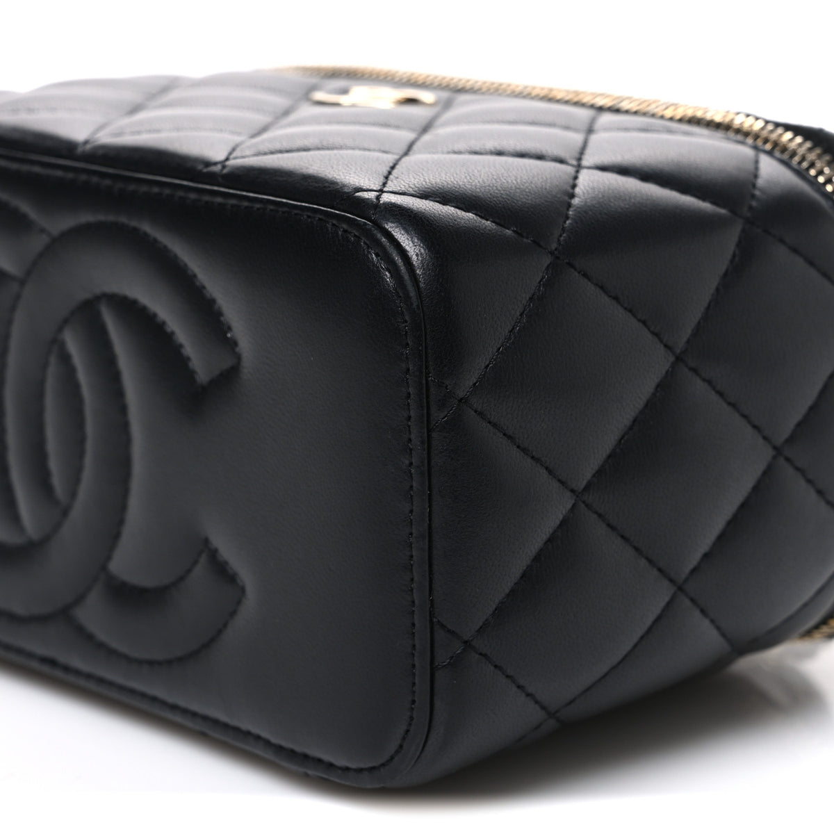 Lambskin Quilted Small Top Handle Vanity Case With Chain Black