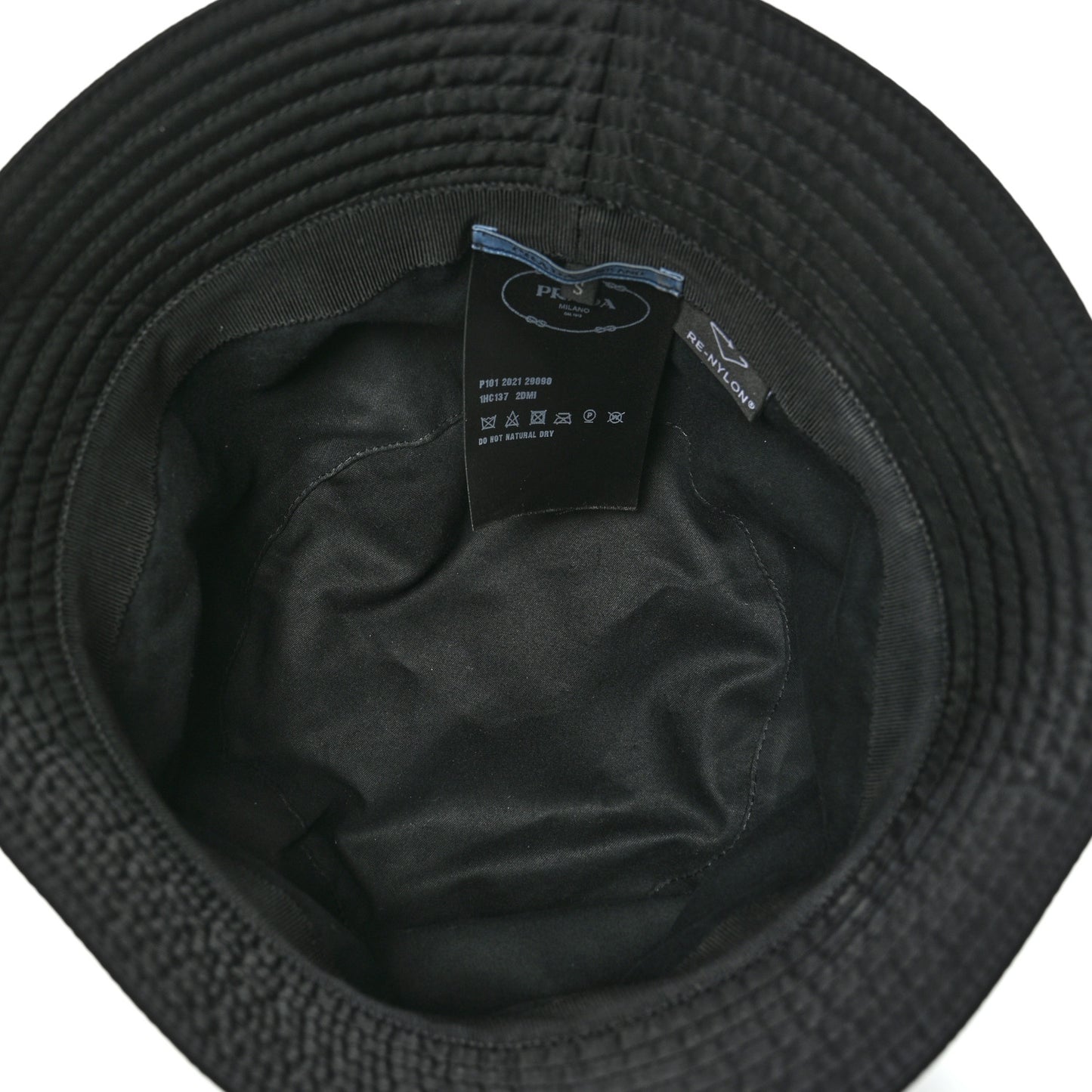 Re-Nylon Metal Triangle Logo Womens Bucket Hat S Black