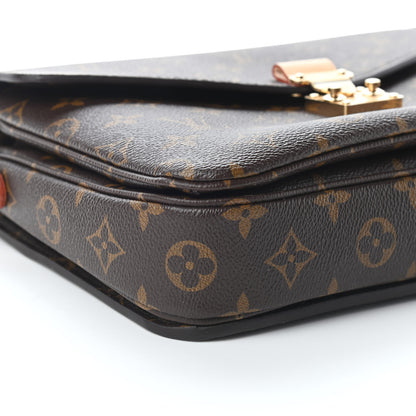Louis Vuitton Monogram Pochette Metis 7 of 8