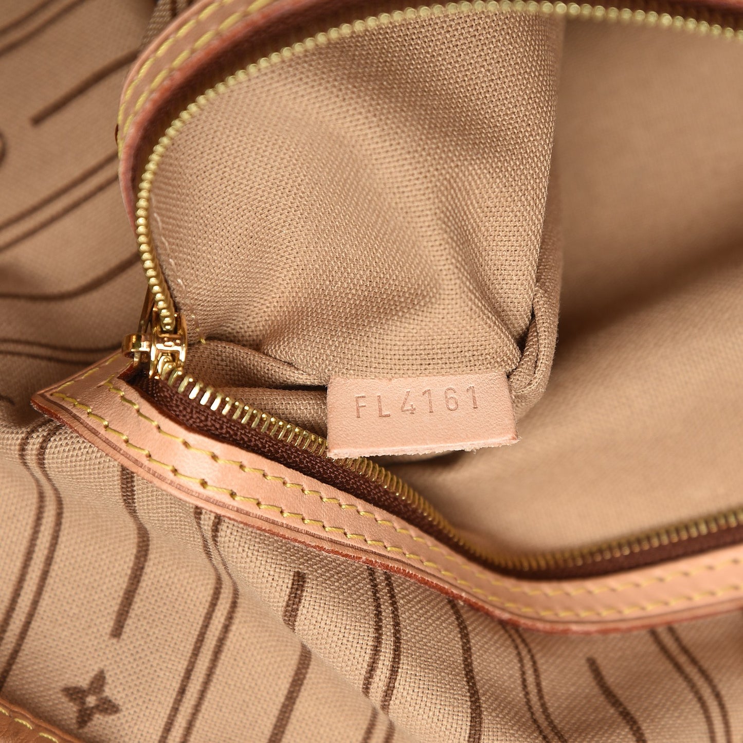 Monogram Delightful GM