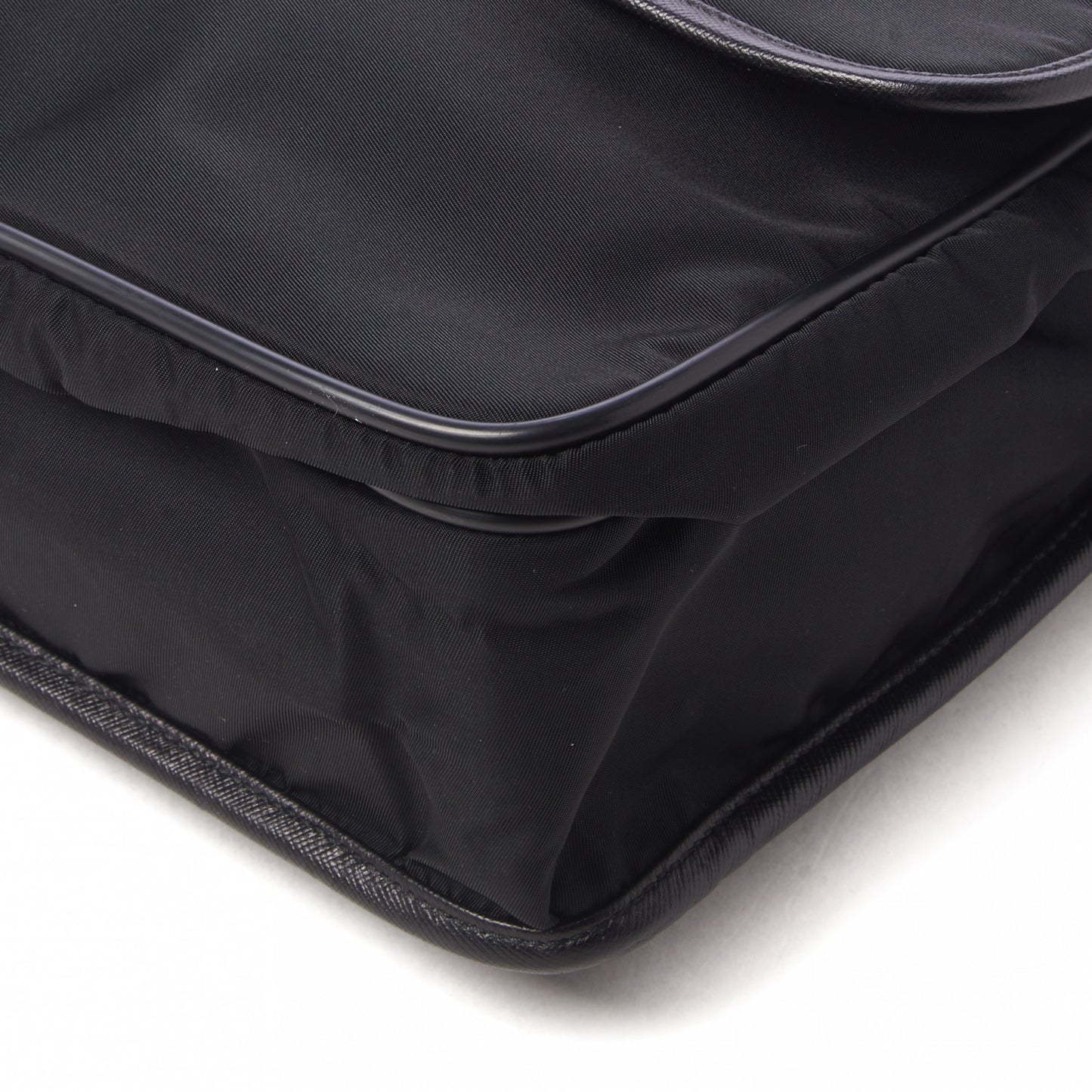 Tessuto Nylon Saffiano Logo Messenger Bag Black