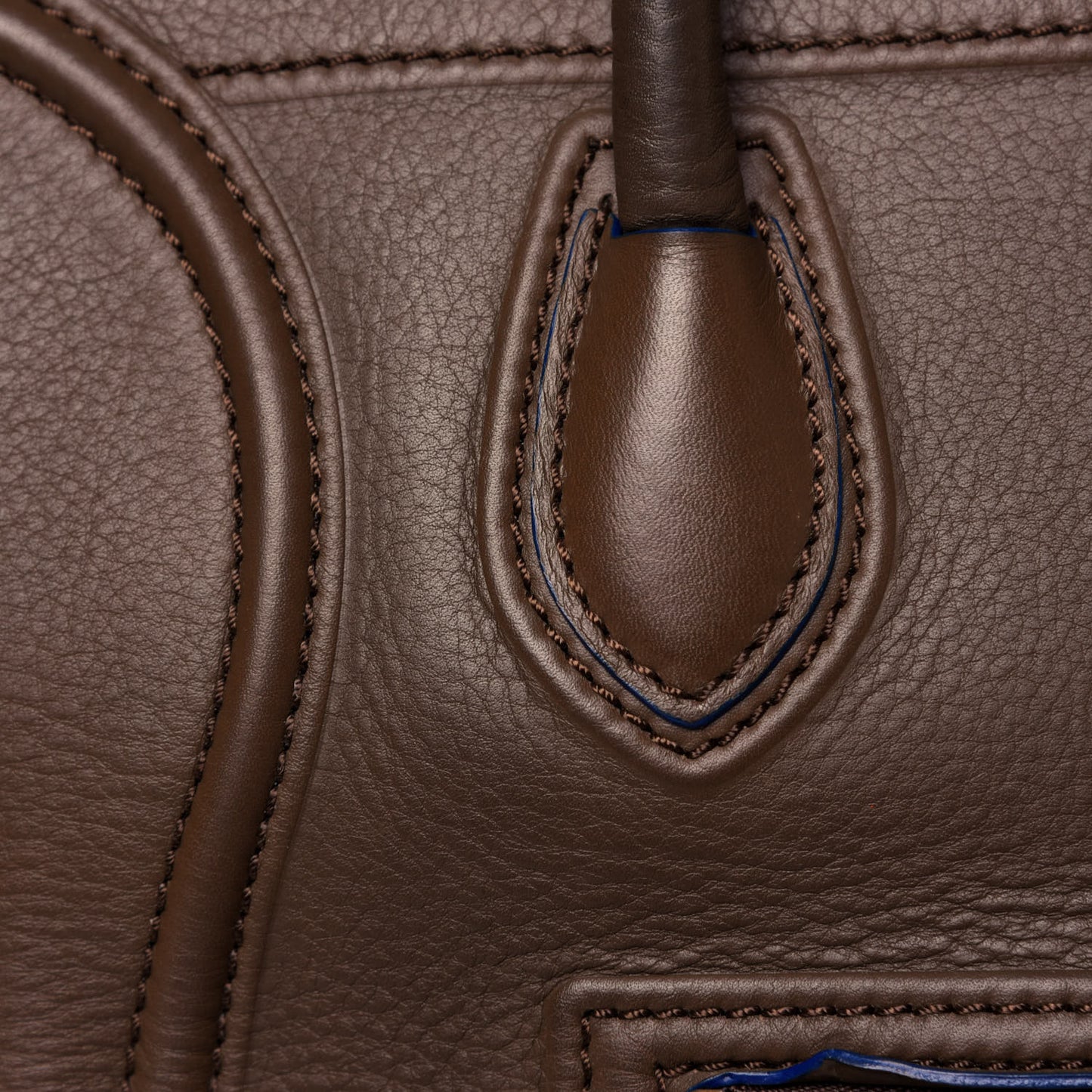 Baby Grained Calfskin Medium Phantom Luggage Khaki