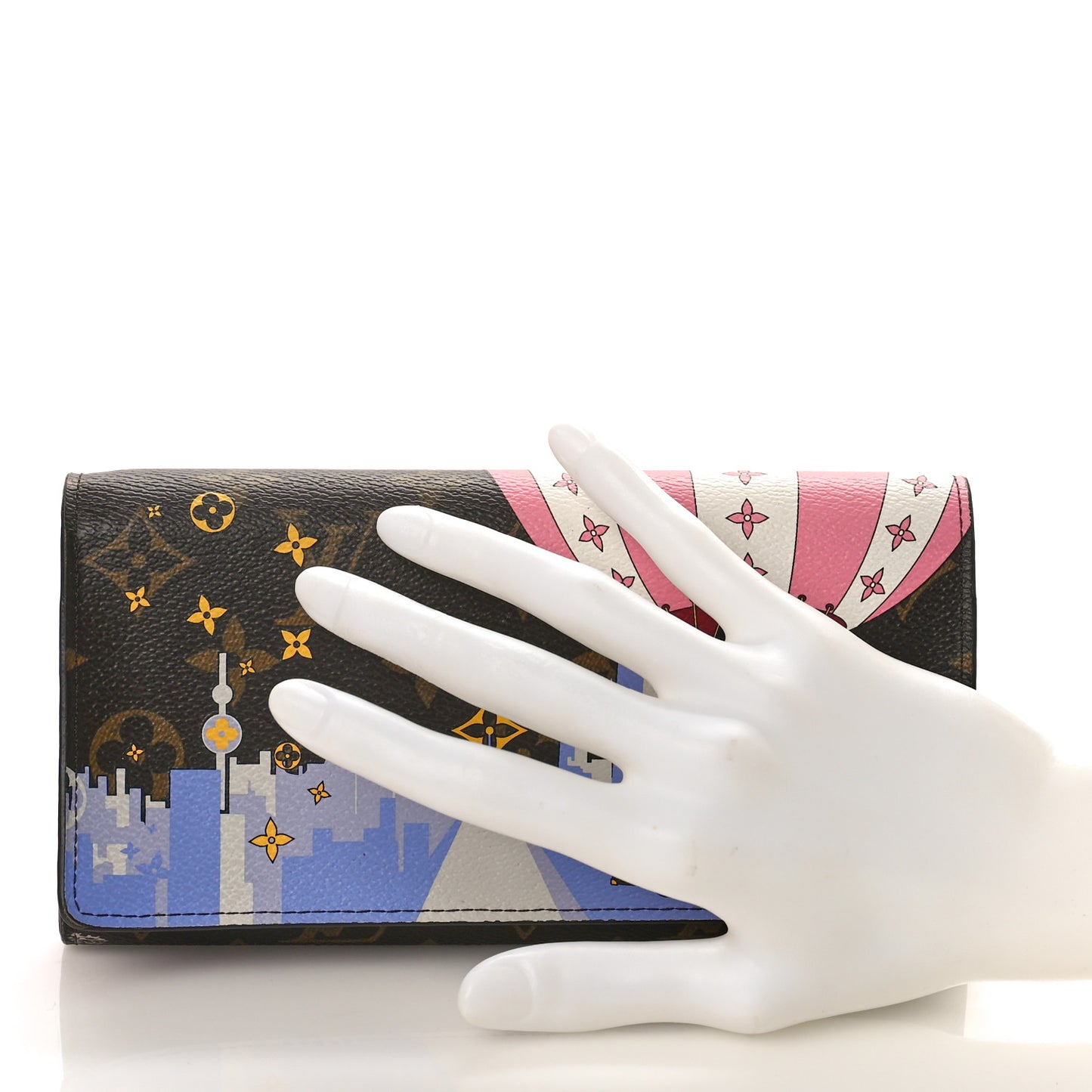 Monogram 2019 Christmas Animation Sarah Wallet
