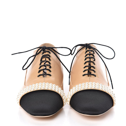 Chanel Goatskin Grosgrain Pearl Cap Toe Lace Up Oxfords 39 Beige Black 2 of 9