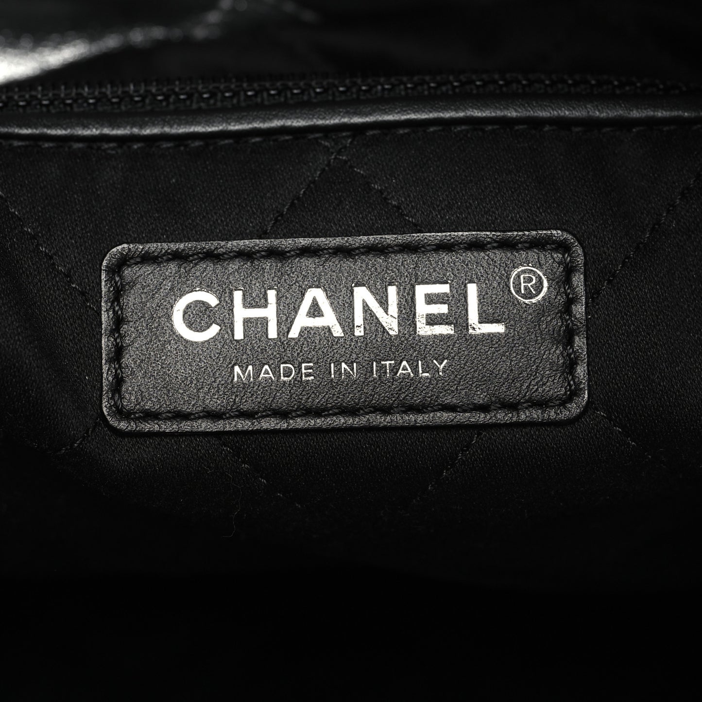 Metallic Calfskin Quilted Chanel 22 Silver