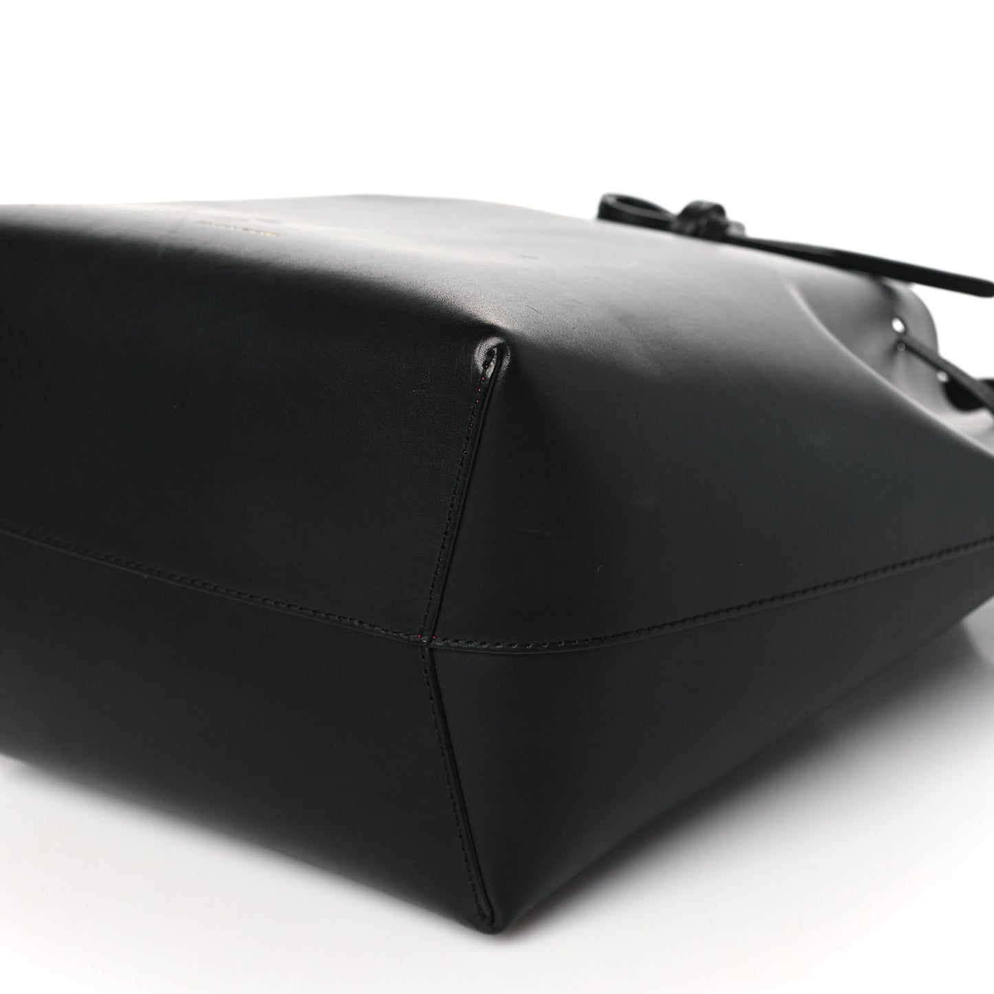 Calfskin Bucket Bag Black Flamma