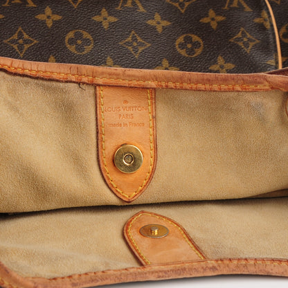 Louis Vuitton Monogram Galliera GM 9 of 13