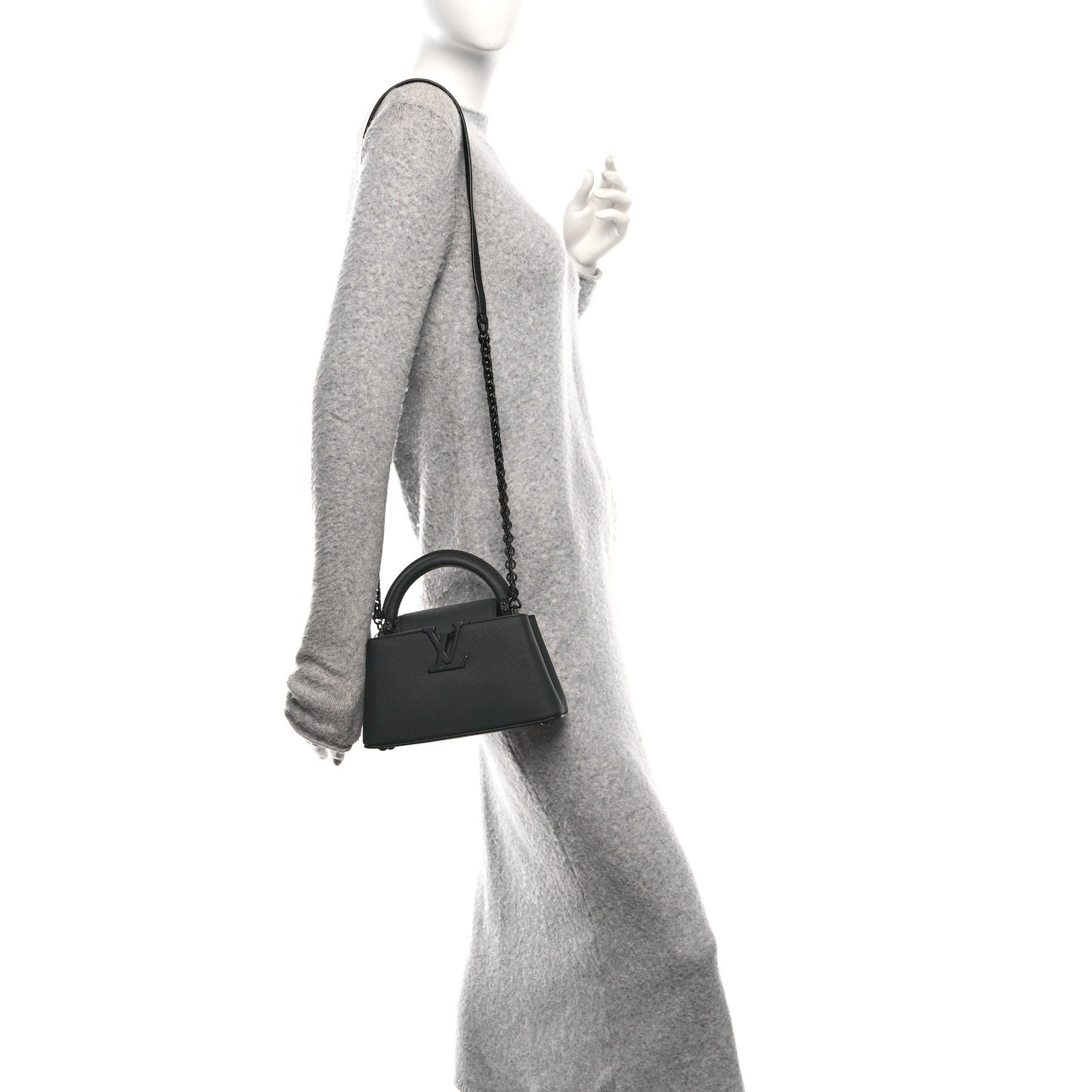 Matte Taurillon Capucines East West Mini All Black