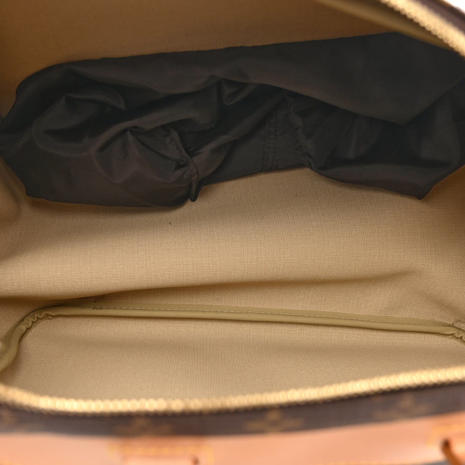 Louis Vuitton Monogram Evasion Sports Bag 5 of 10