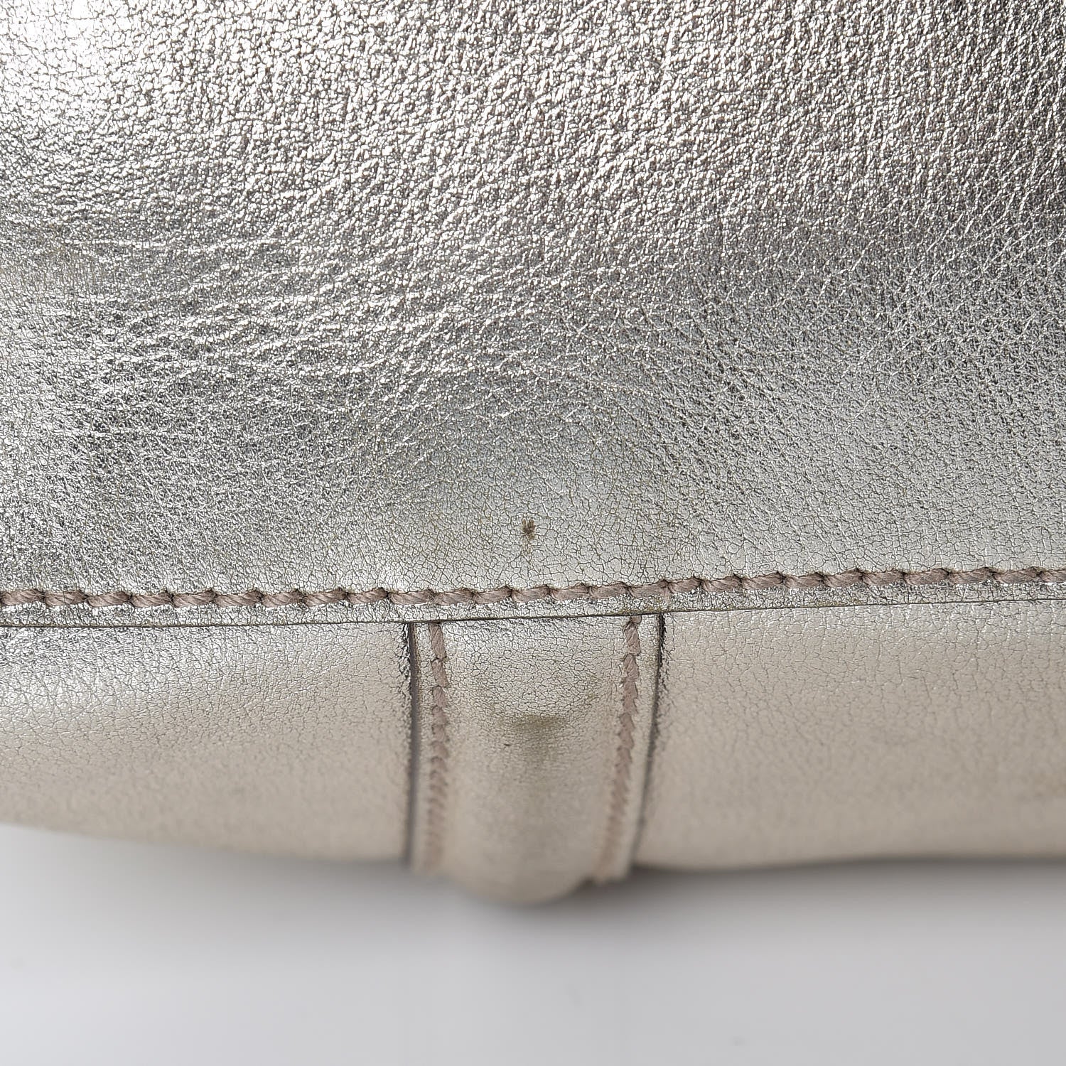 Gucci Metallic Calfskin Small Britt Boston Gold 16 of 17