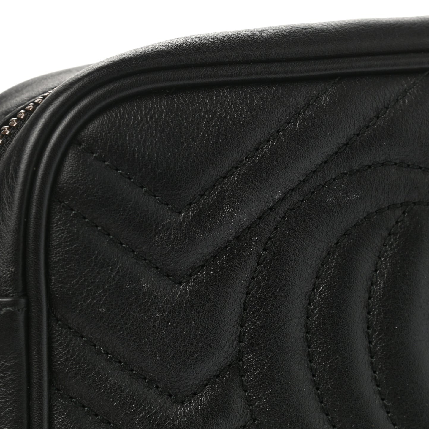 Calfskin Matelasse Mini GG Marmont Wrist Wallet Hibiscus Black