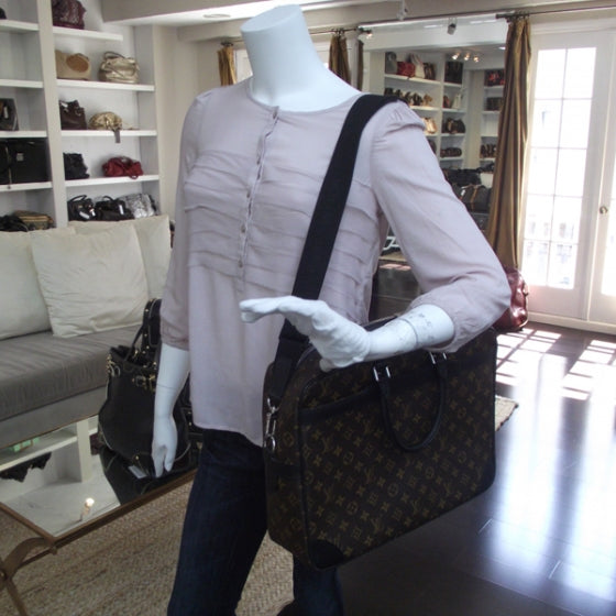 Monogram Macassar Porte-Documents Voyage GM