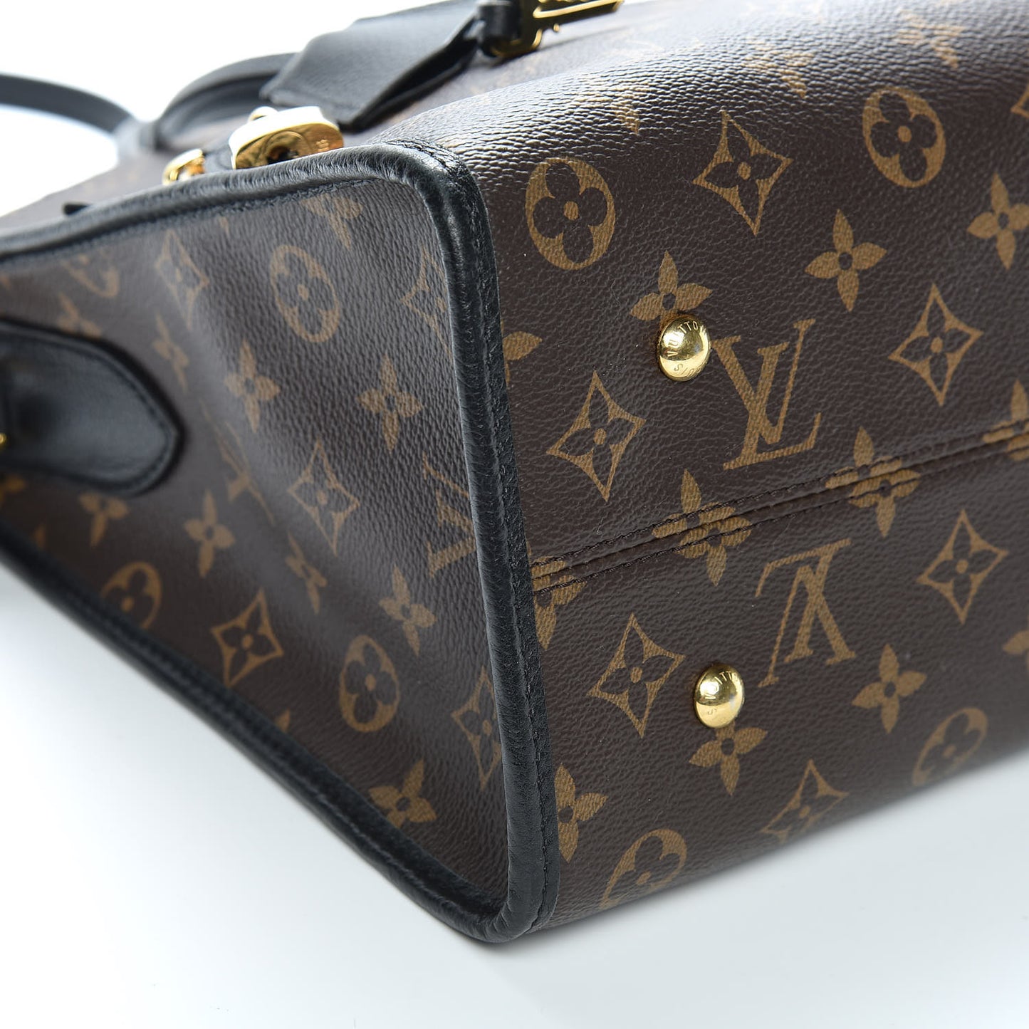 Monogram Popincourt MM Black