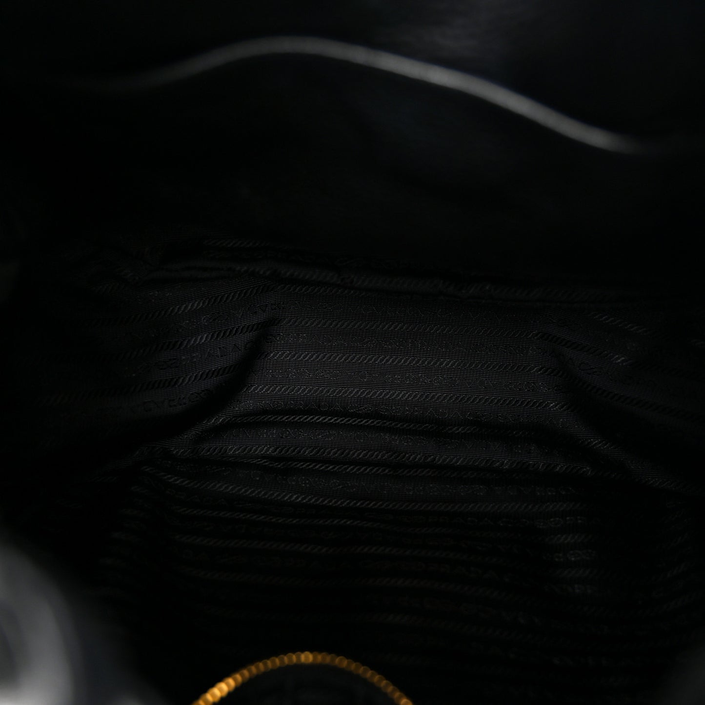 Vitello Daino Hobo Black