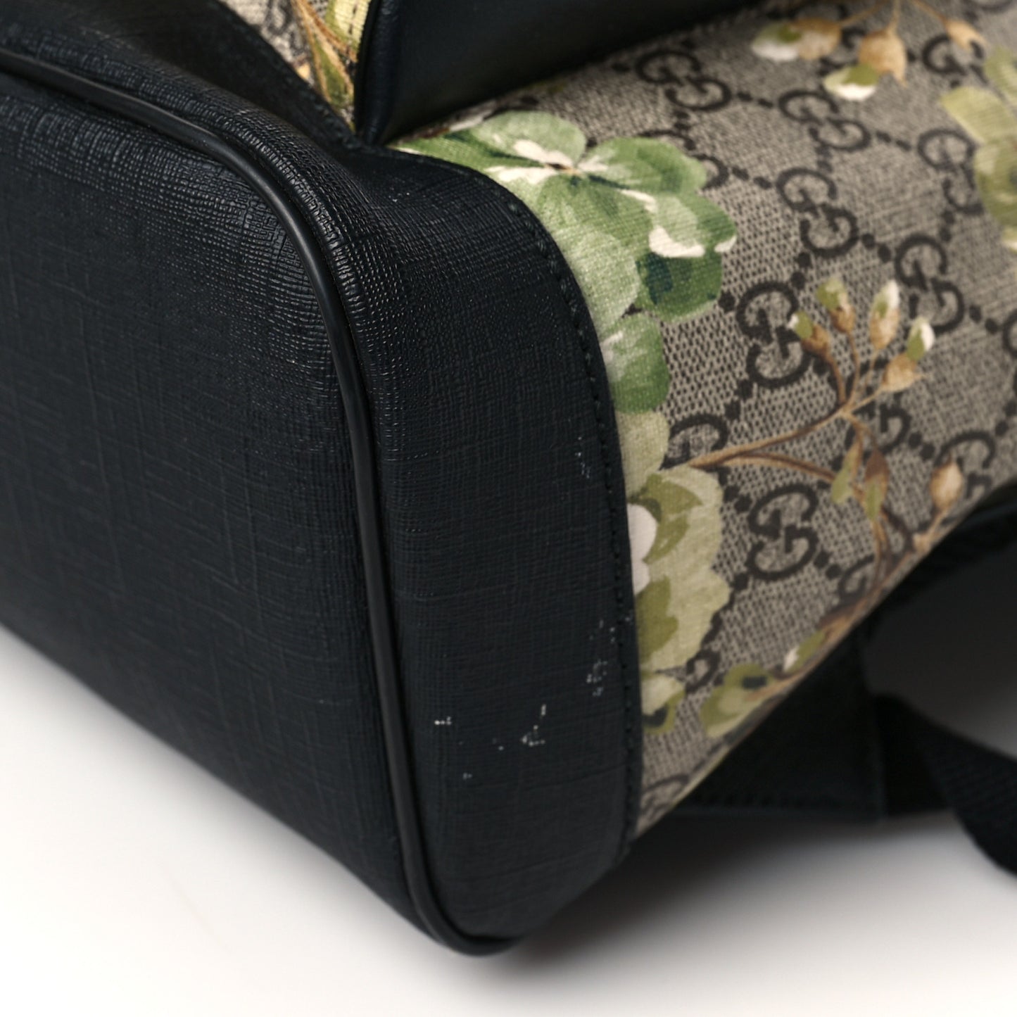 GG Supreme Monogram Blooms Medium Day Backpack Beige New Military Black