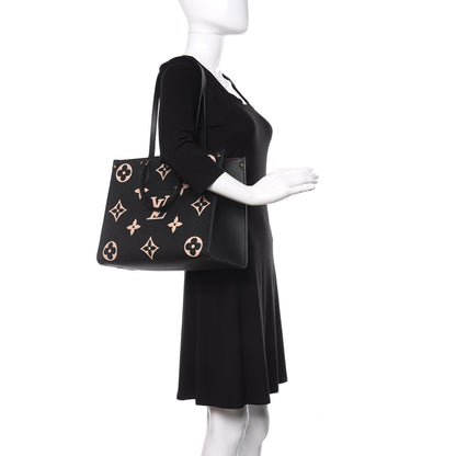 Louis Vuitton Empreinte Monogram Giant Onthego MM Black Beige 2 of 10