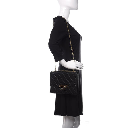Chanel Lambskin Quilted Medium Golden Class Flap Black 2 of 11