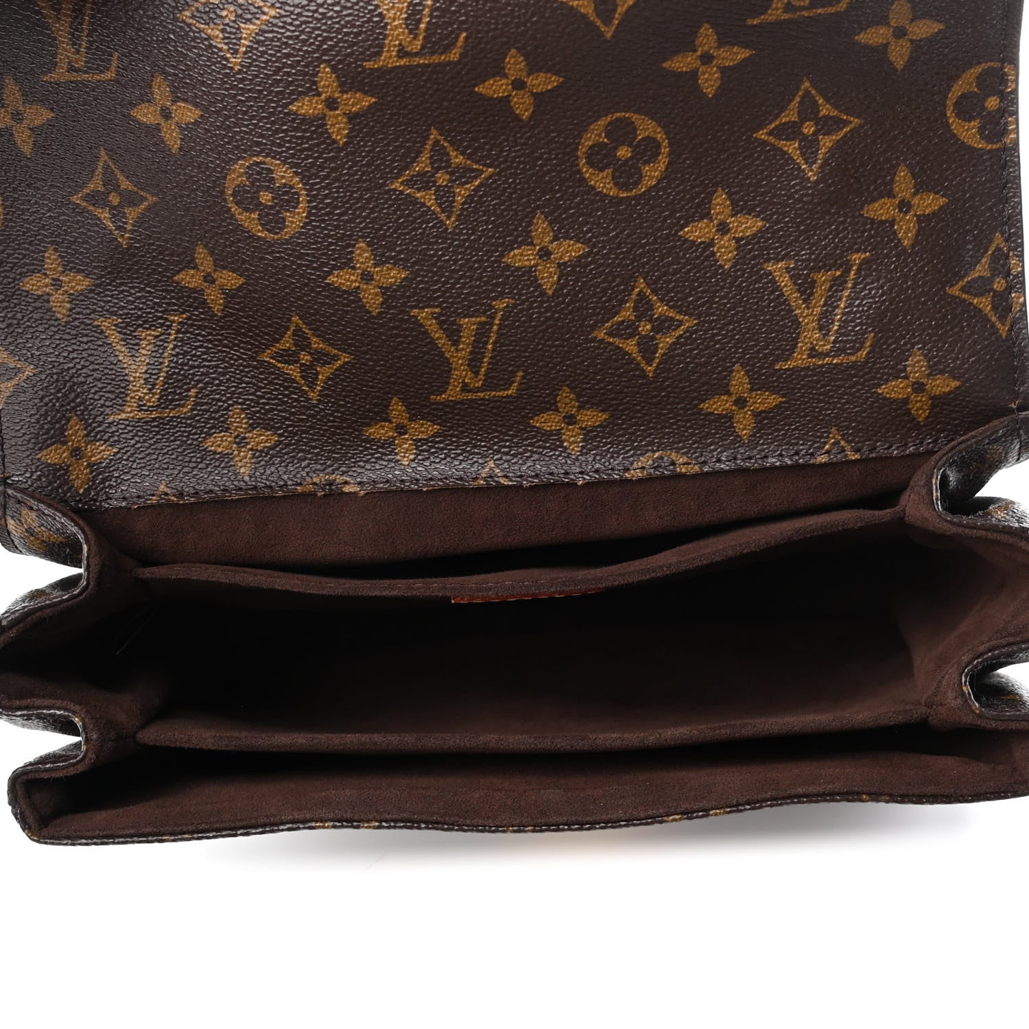 Louis Vuitton Monogram Pochette Metis 4 of 4