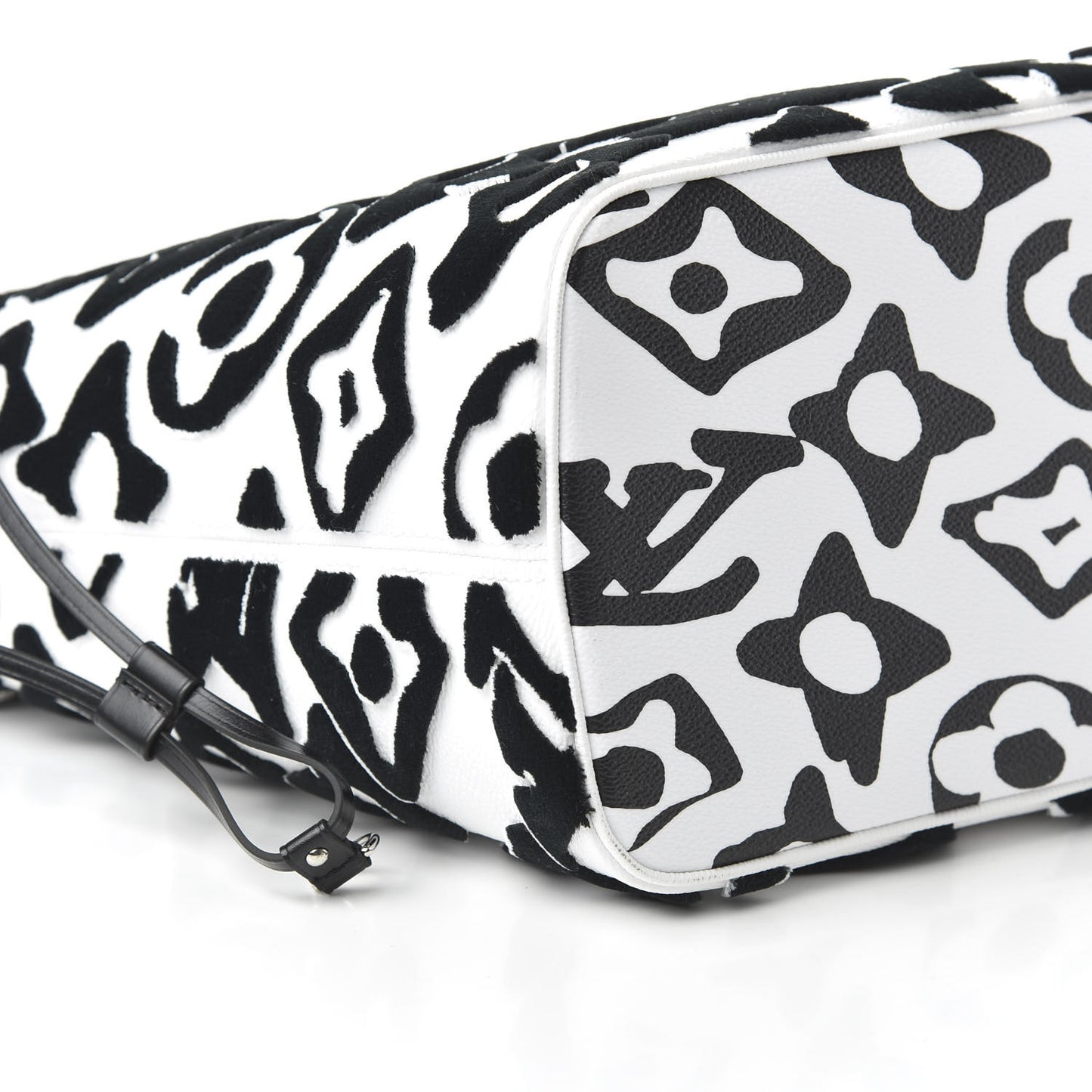 X UF Tufted Monogram Neverfull MM Black White