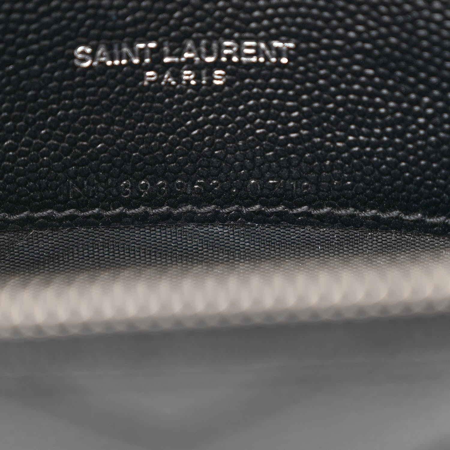 Saint Laurent Grain De Poudre Matelasse Chevron Monogram Envelope Chain Wallet Black 7 of 13