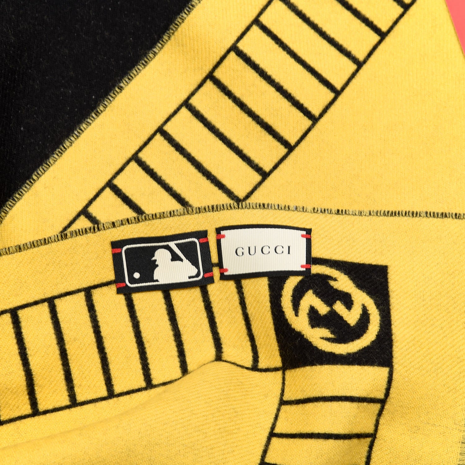 Gucci X MLB Wool Pittsburgh Pirates Patch Crew Scarf Black Yellow 3 of 5