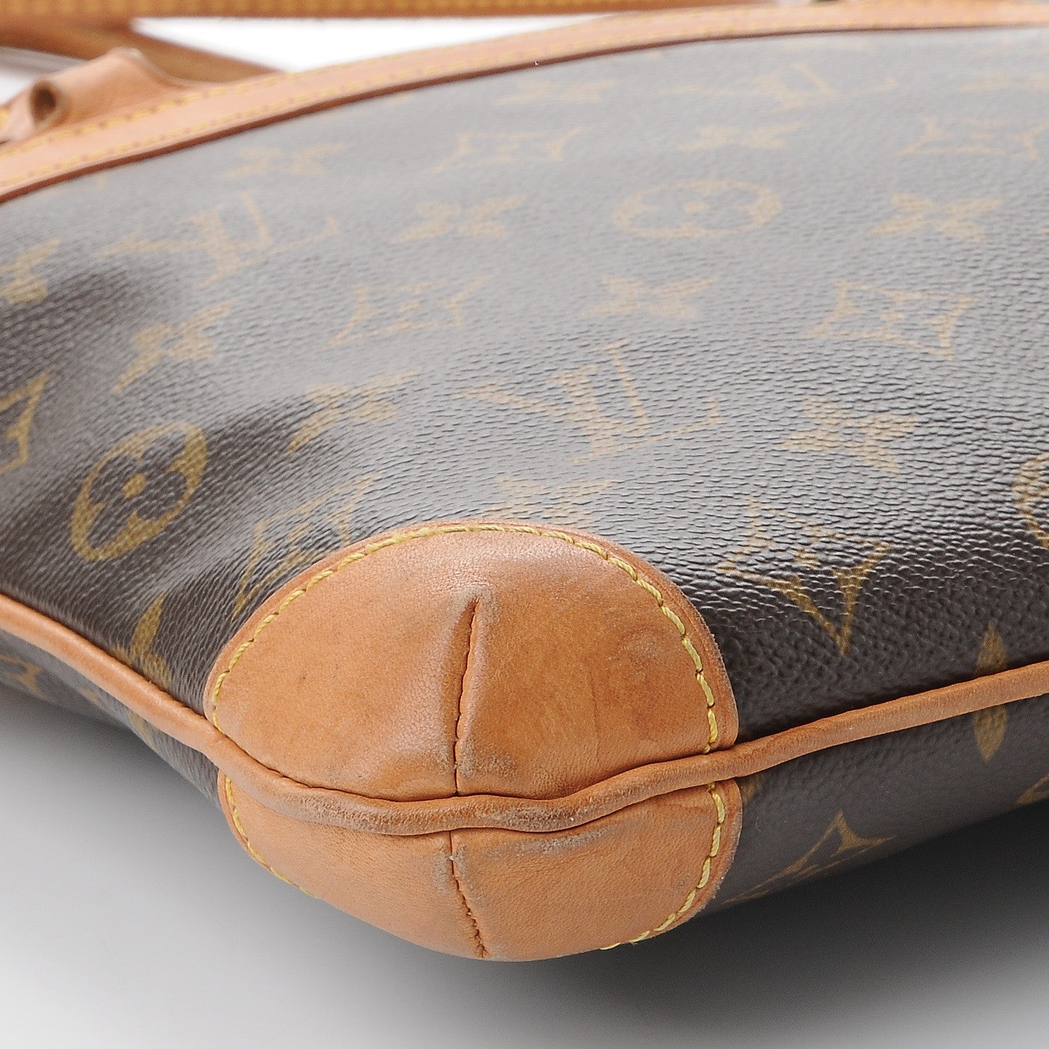 Louis Vuitton Monogram Sac Coussin GM 9 of 11