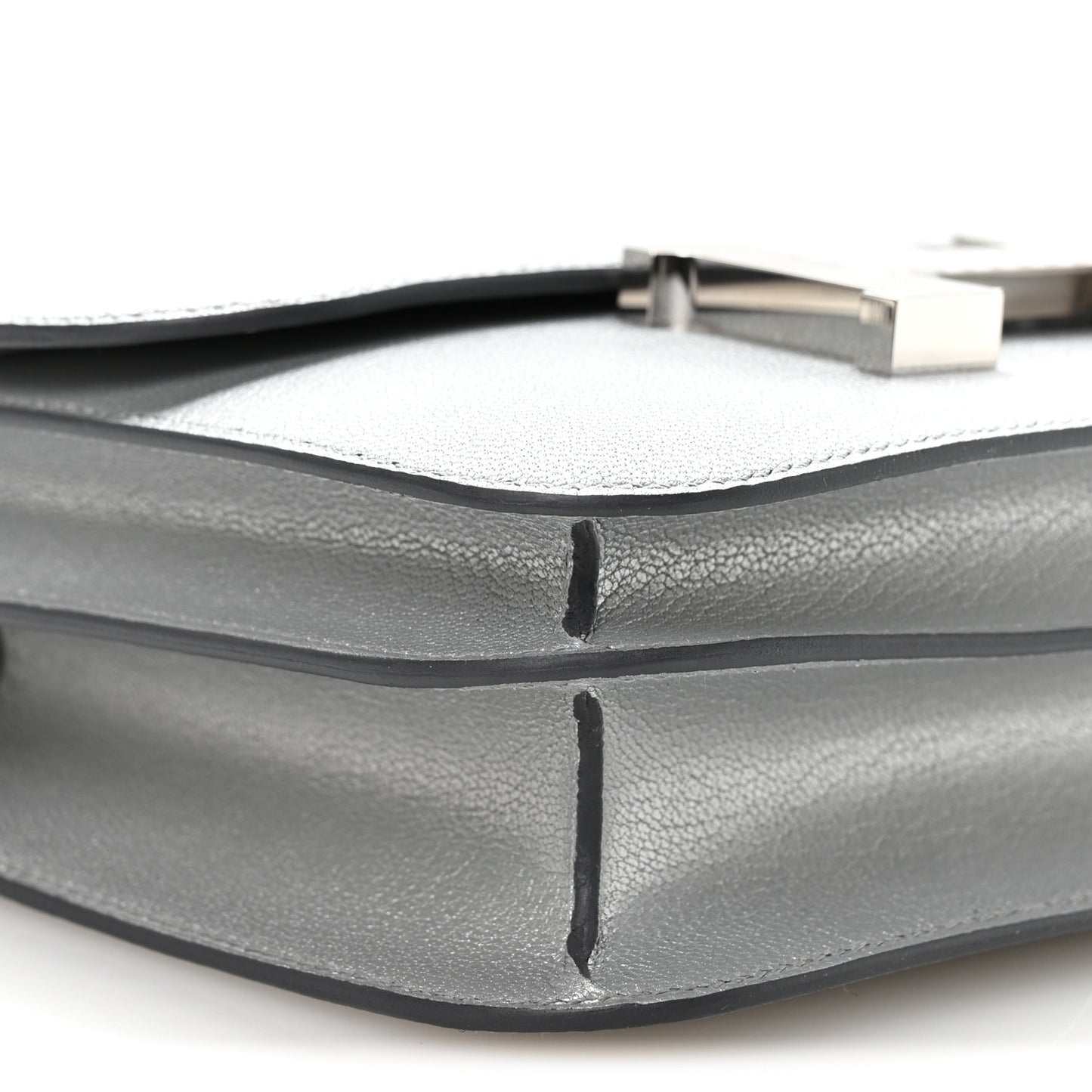 Metallic Chevre Chamkilight Constance 18 Argent