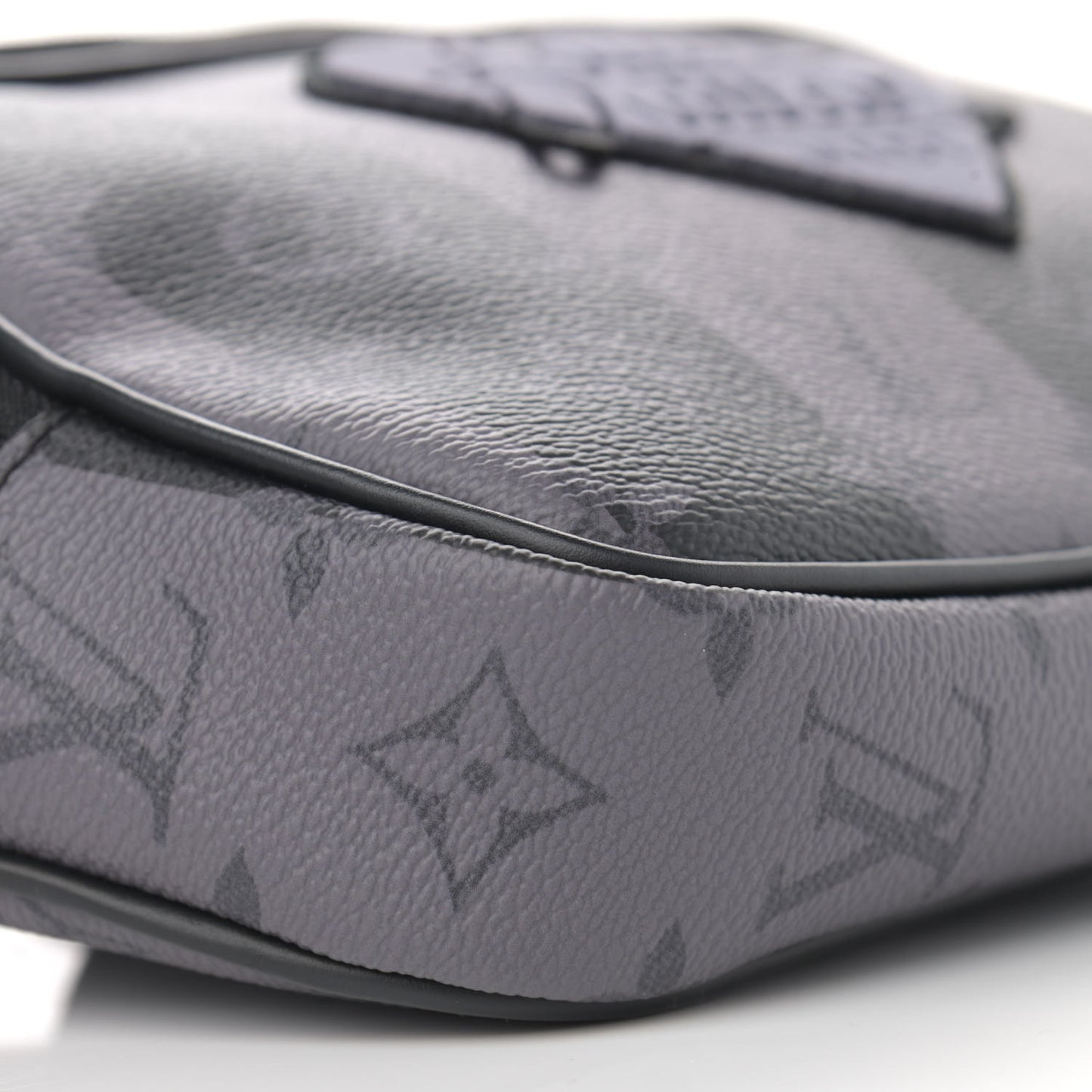 X NIGO Monogram Eclipse Stripes LV Heart Modular Sling Bag