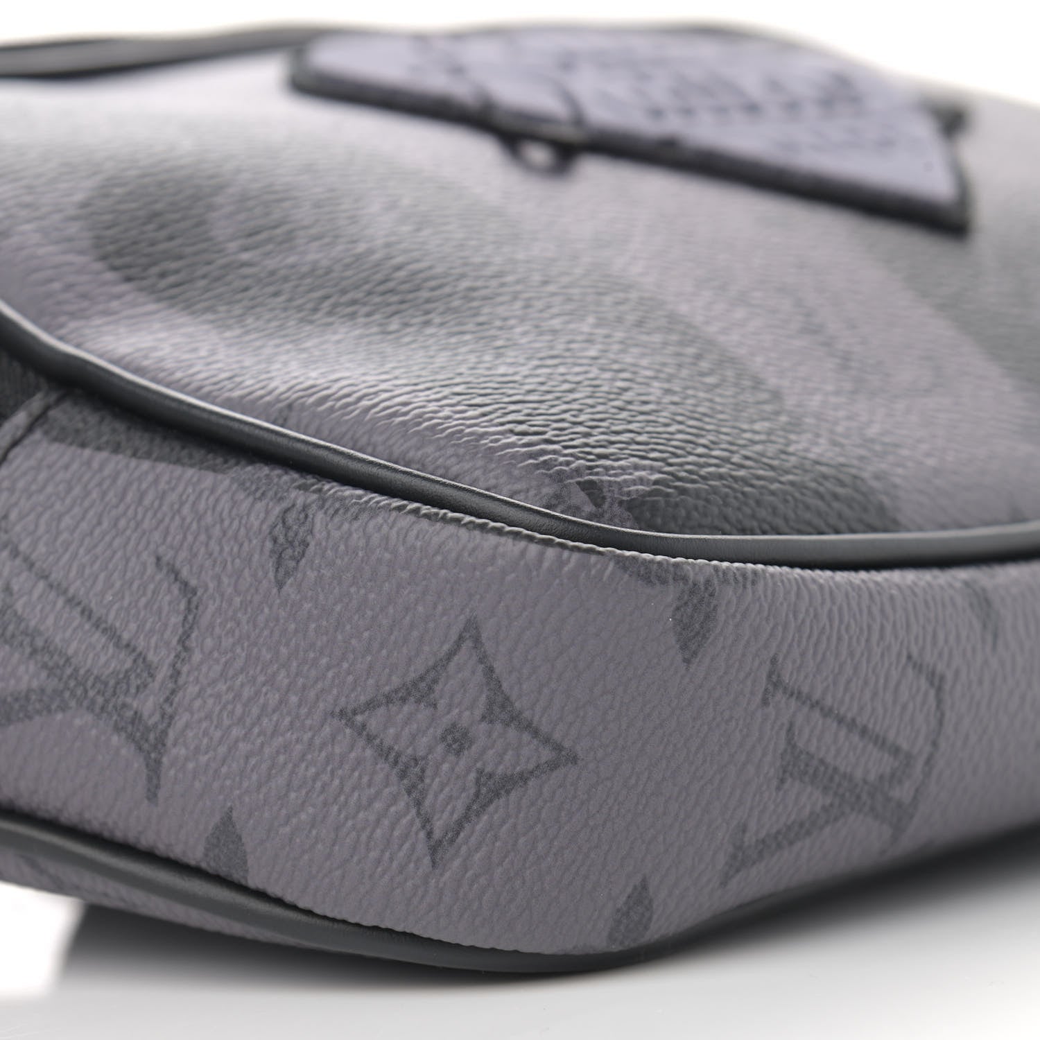 Louis Vuitton X NIGO Monogram Eclipse Stripes LV Heart Modular Sling Bag 9 of 11